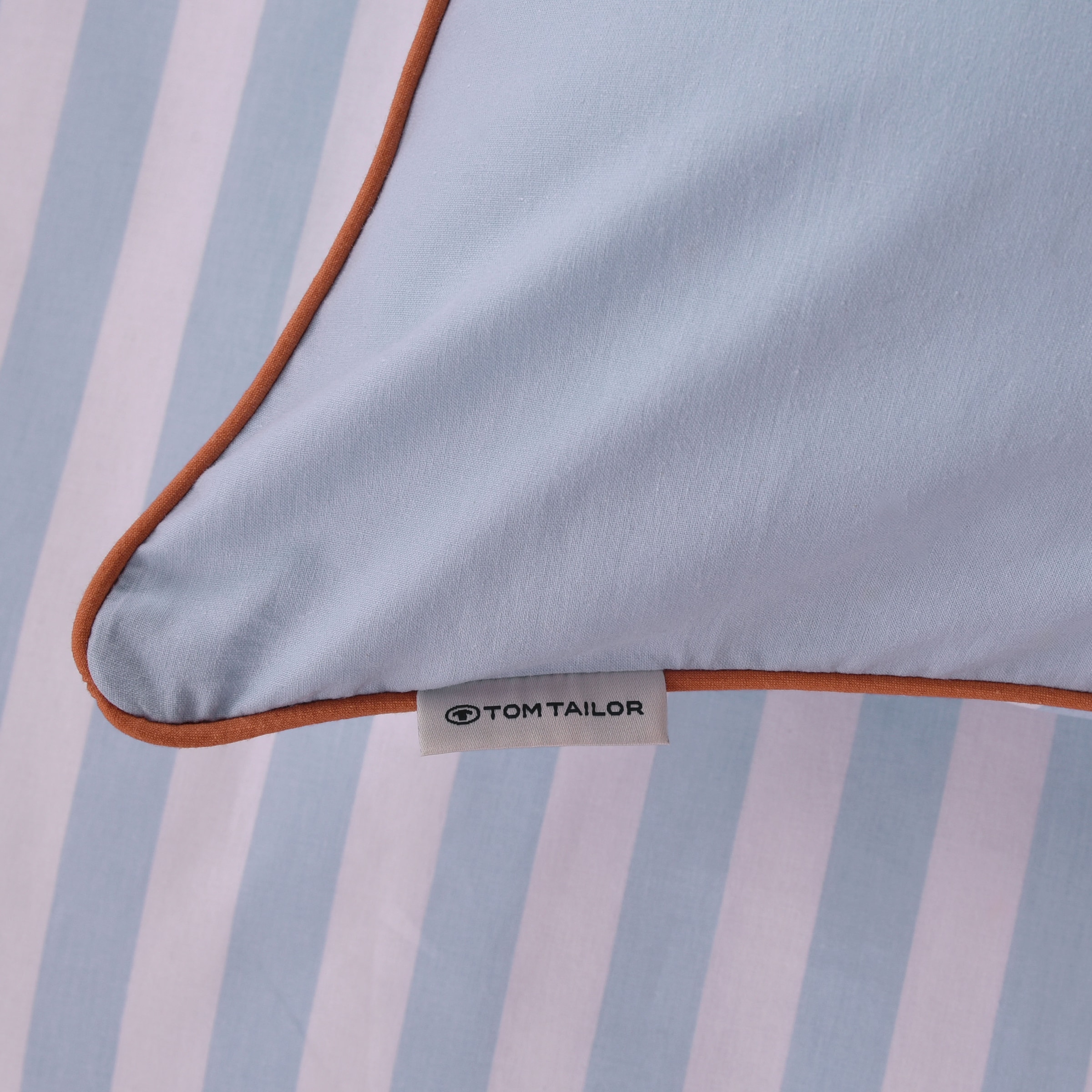 TOM TAILOR HOME »STRIPES WITH A KICK in Gr. 135x200cm oder 155x220cm« 2 Stk. new bedroom, farbige Paspel am Kissen
