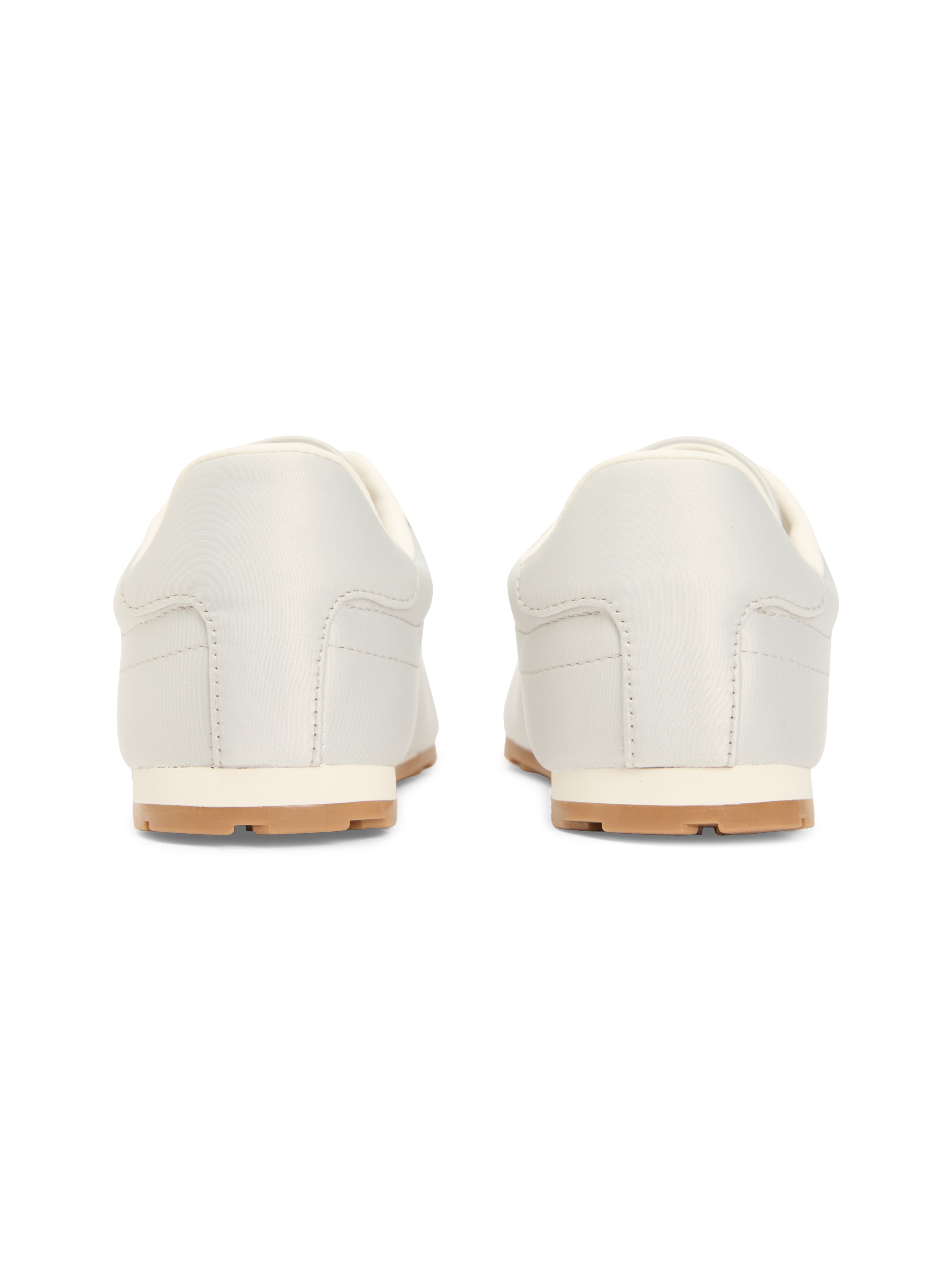 Tommy Hilfiger Sneaker »TH BELLA LOW RUNNER SATIN«  Freizeitschuh, Halbschuh, Schnürer mit seitlichem TH-Logo