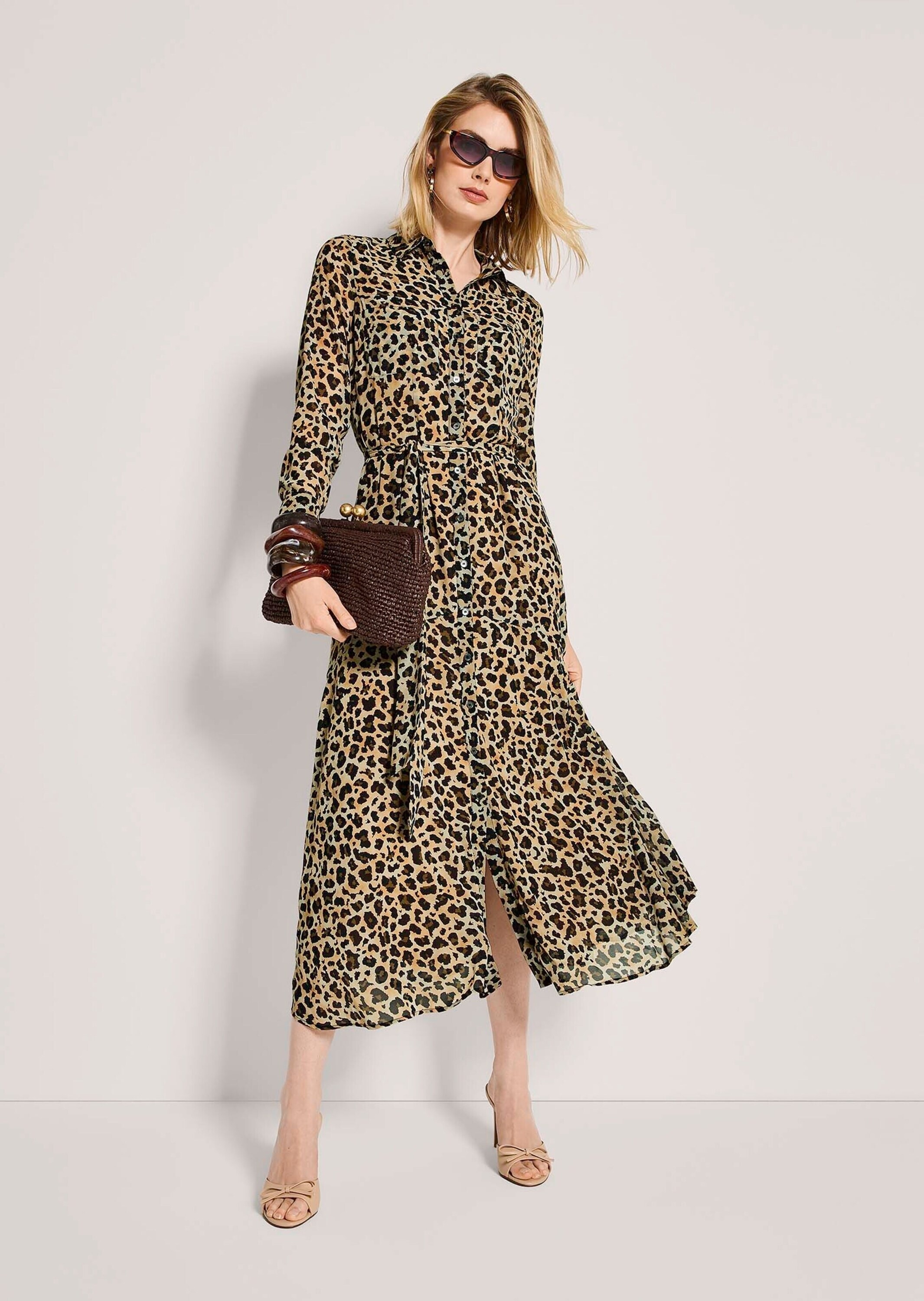 MADELEINE Midikleid »Hemdblusenkleid Druckkleid mit Leo-Muster«