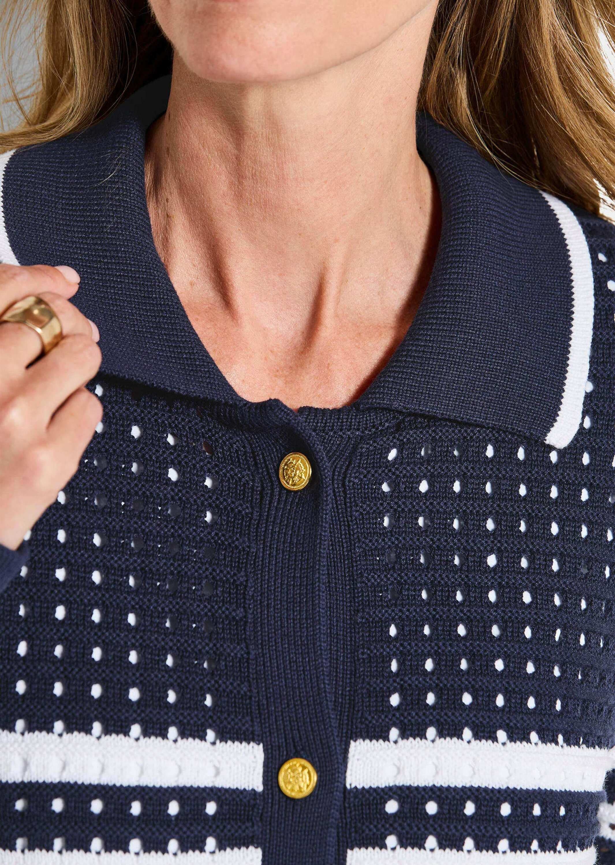 GOLDNER Strickjacke »Polopullover mit Lochmuster« Lochmuster im Ringel, goldene Dekoknöpfe