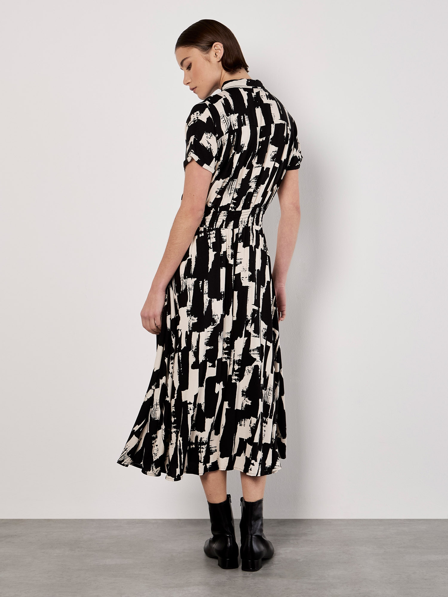 Apricot Midikleid »Midikleid« mit Pinselstrichmuster