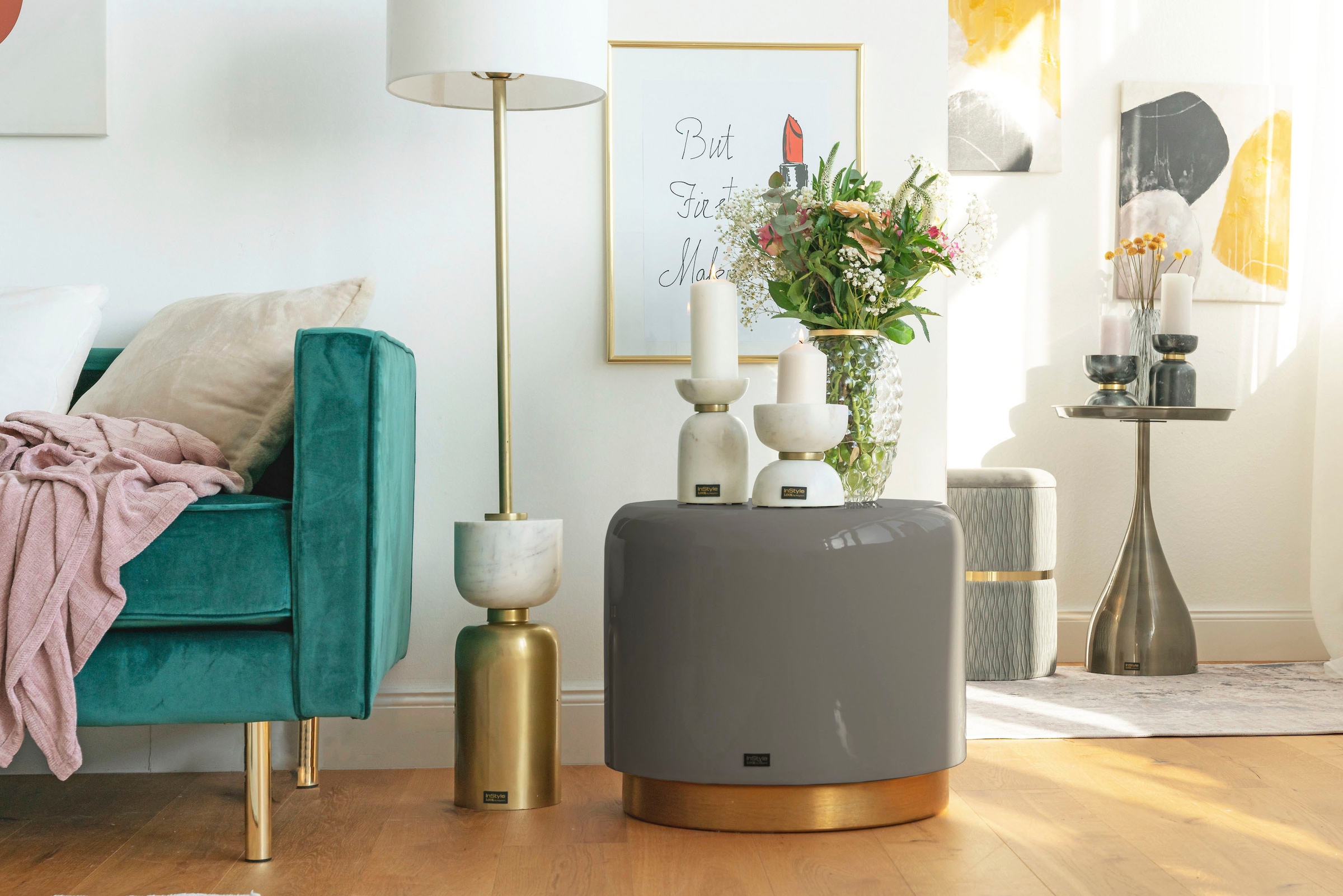 Kayoom Sitzhocker »Hocker Artisse, Edler Touch durch goldenen Sockel«, (1 St.), stilvoll, farbig lackiert, dekorativ, Moderner Look