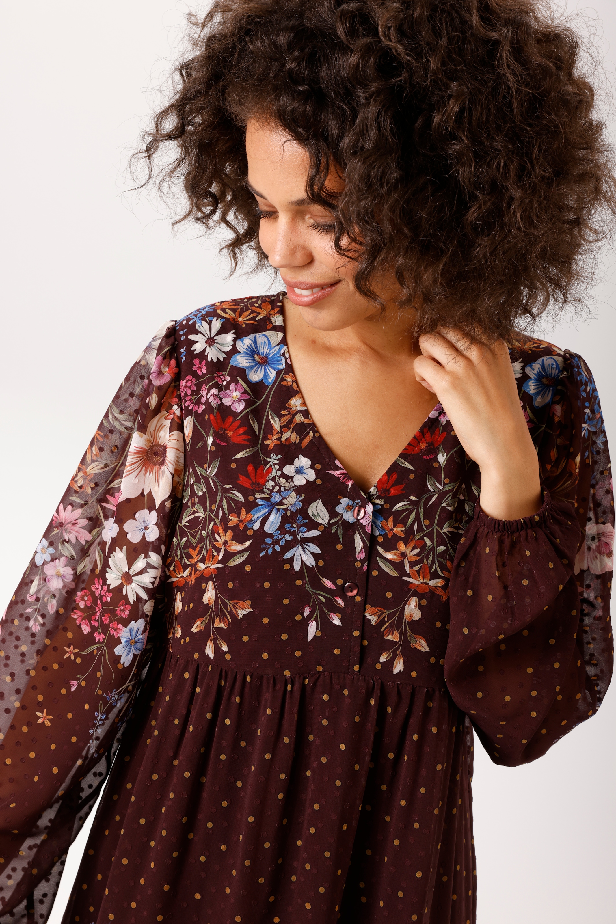 Aniston CASUAL Tunikakleid mit farbenfrohen Blumendruck und Punkten - NEUE KOLLEKTION