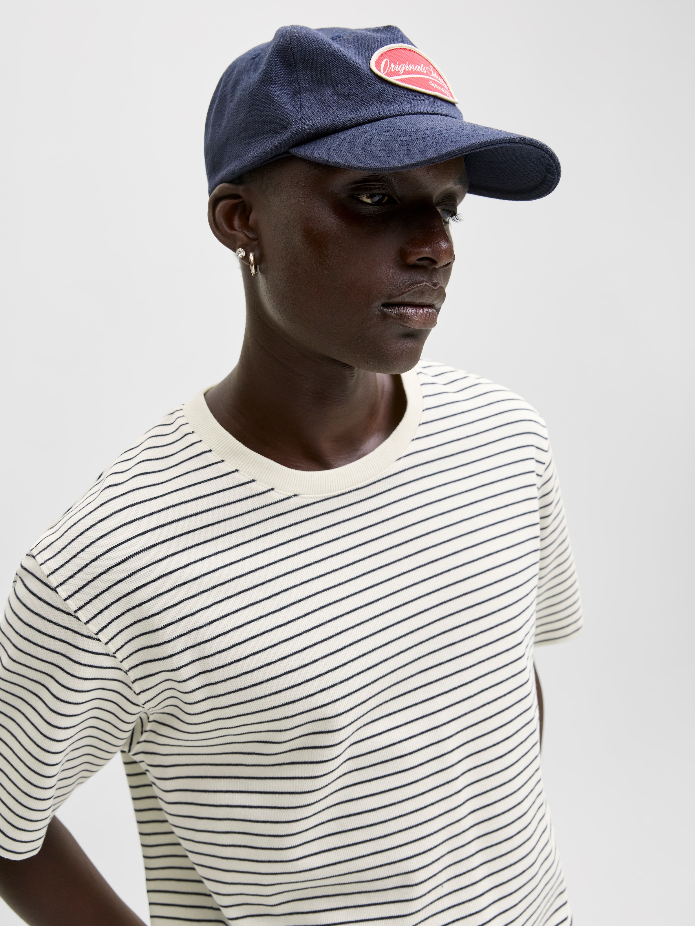 Jack & Jones Rundhalsshirt »JJEDOVER STRIPED TEE SS CREW NECK SN« mit Streifendesign