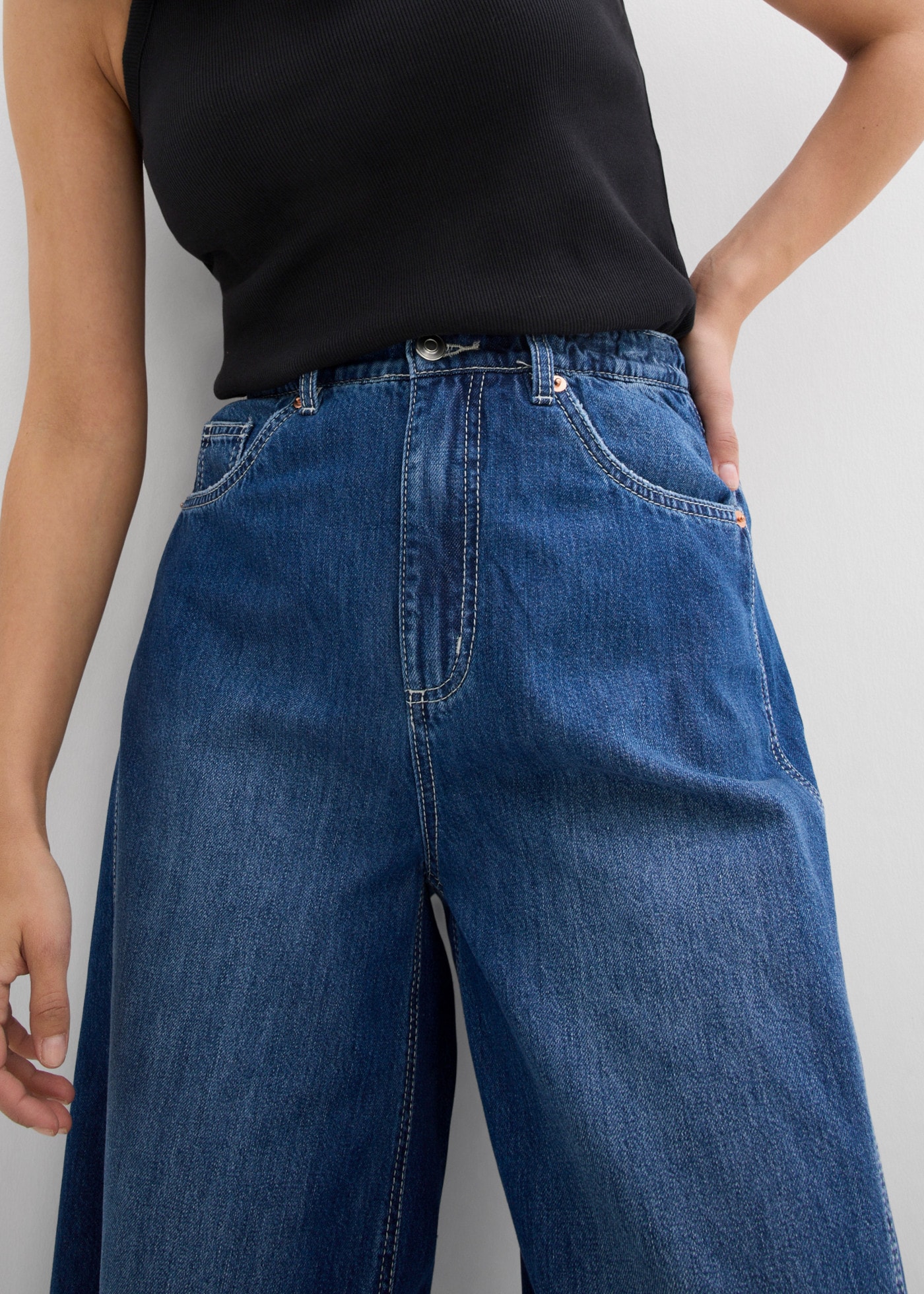 bonprix Loose-fit-Jeans lockere Passform, superweiches, federleichtes Denim