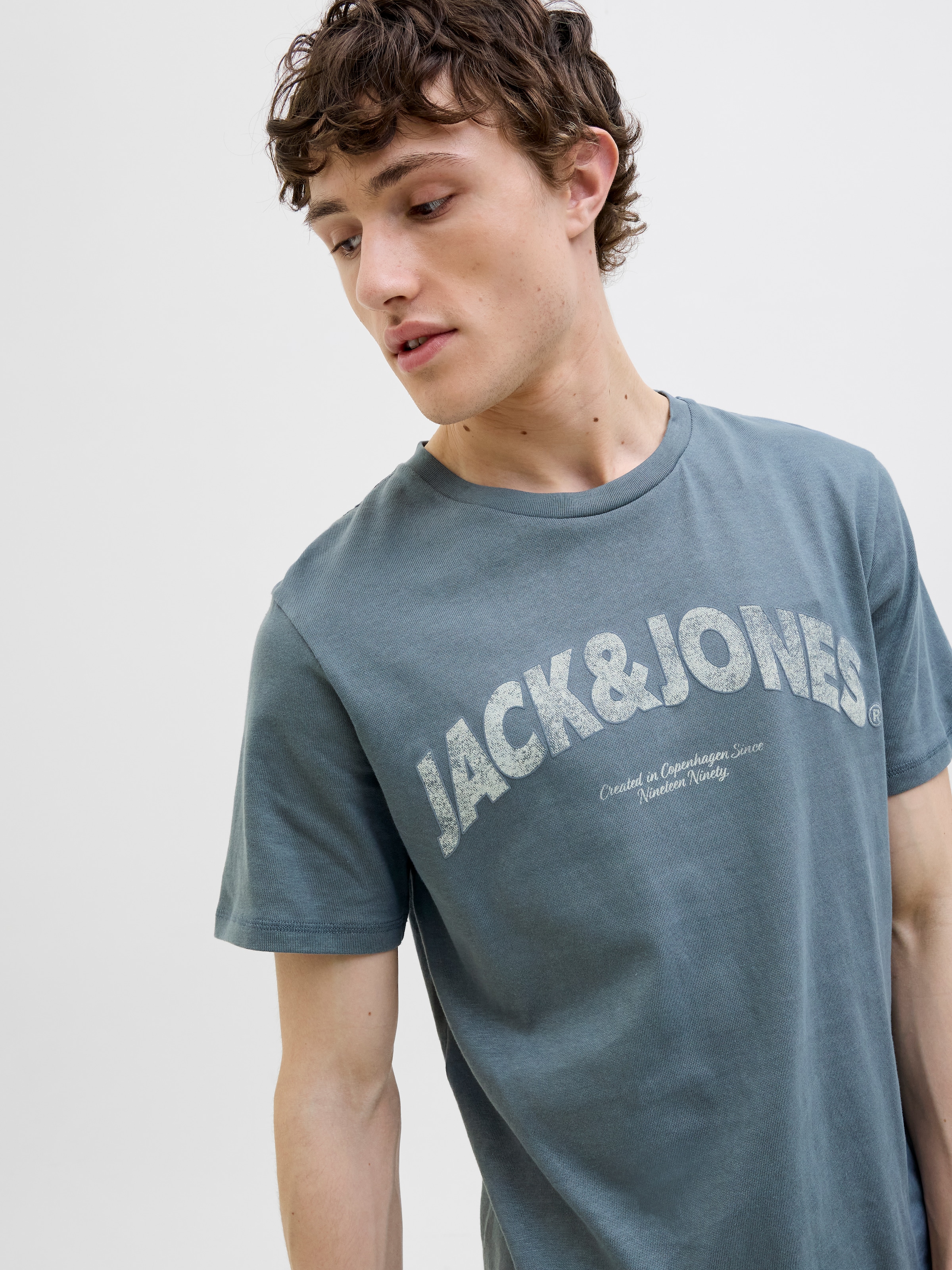 Jack & Jones T-Shirt »JORALMERIA BOLD BRANDING TEE SS CN«, mit Logo Druck
