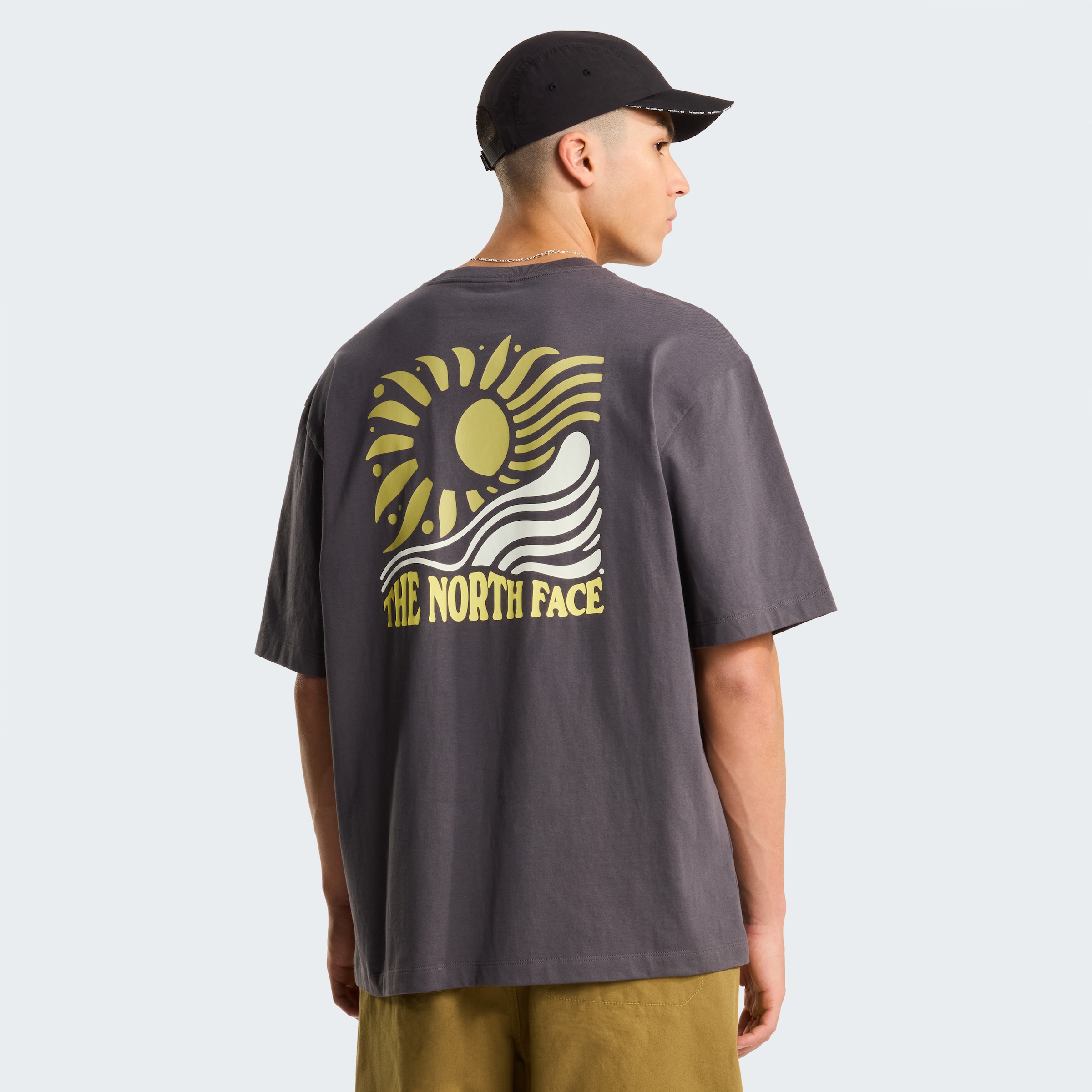 The North Face T-Shirt »M SUN OVERSIZE SHORT SLEEVE TEE-GRAPHIC« sportlicher Stil, Kurzarm, für sportliche Aktivitäten und Freizeit