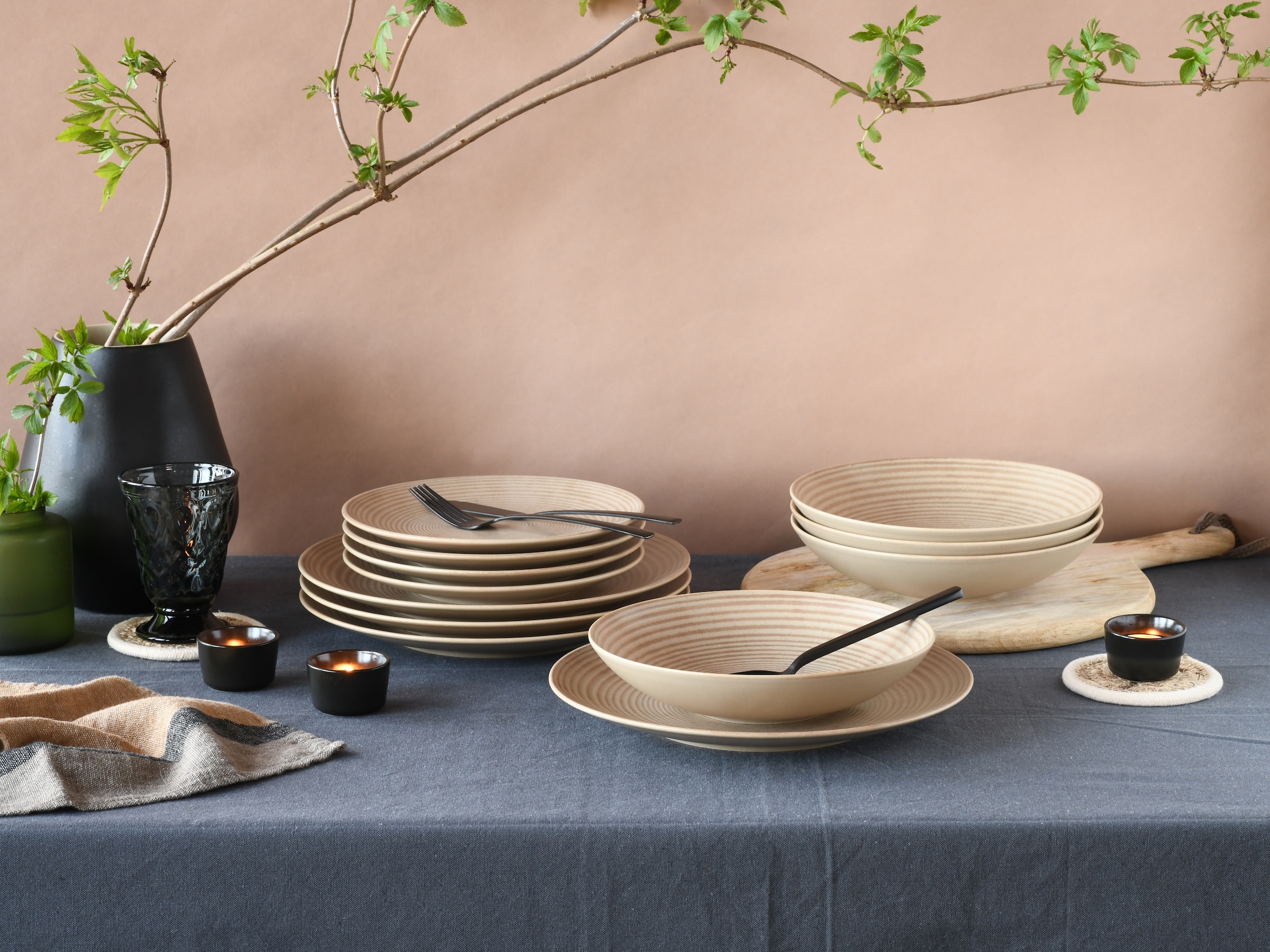 CreaTable Teller-Set »Catania, Tellerset 12-tlg.« Vintage Farben, Ausdrucksstarkes Relief, Handwerklicher Charakter