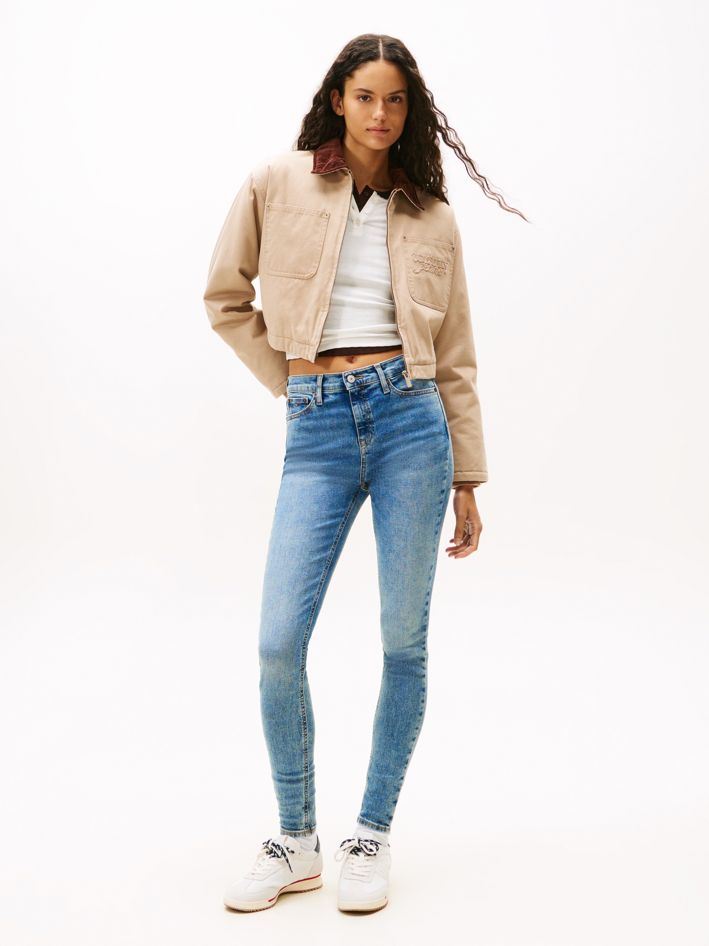 Tommy Jeans Skinny-fit-Jeans »NORA MR SKNY AH1280«, mit Logo-Badge
