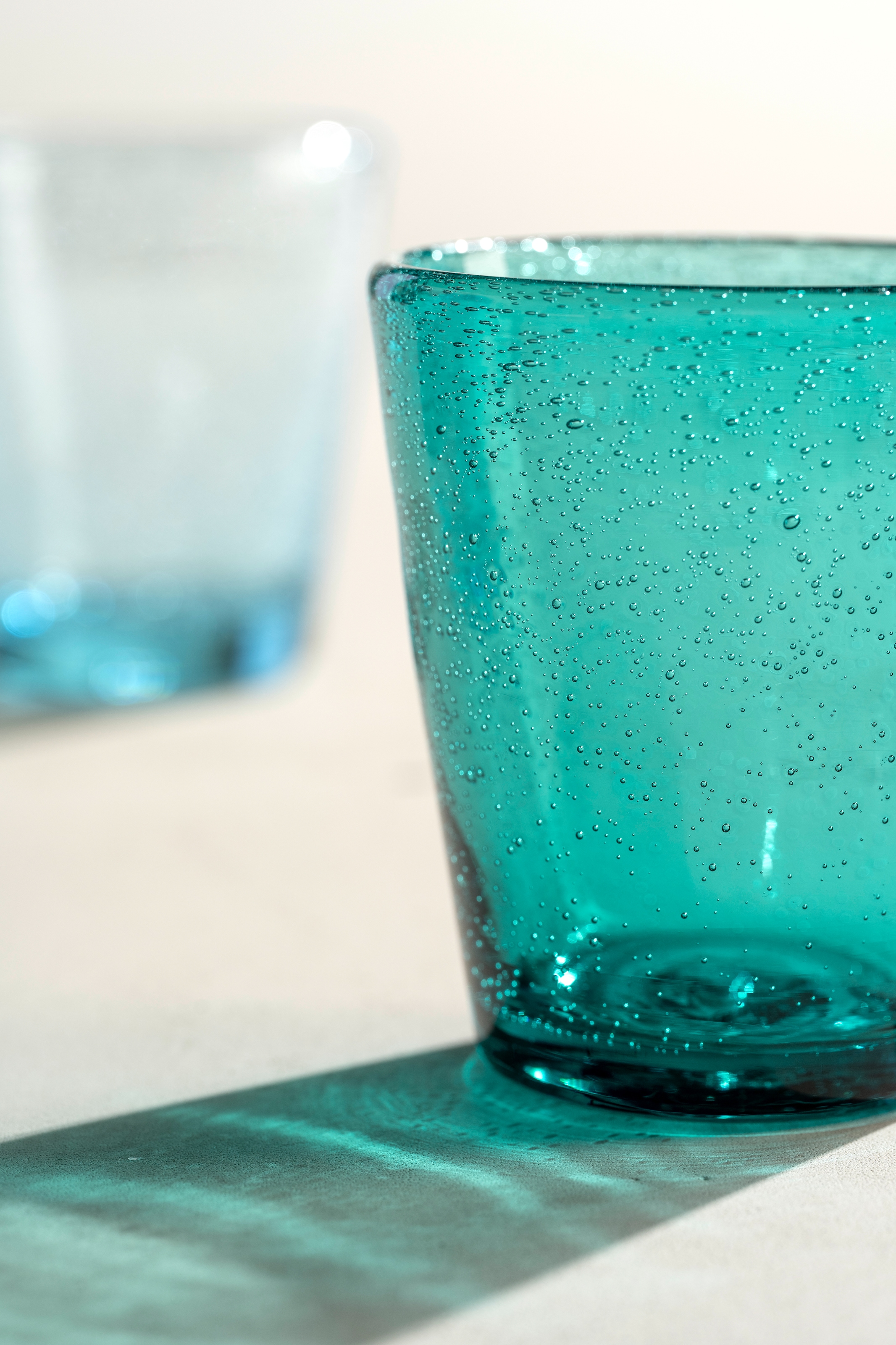 LEONARDO Gläser-Set »Trinkglas BURANO, 330 ml, 4er-Set« aus mundgeblasenem Schaumglas