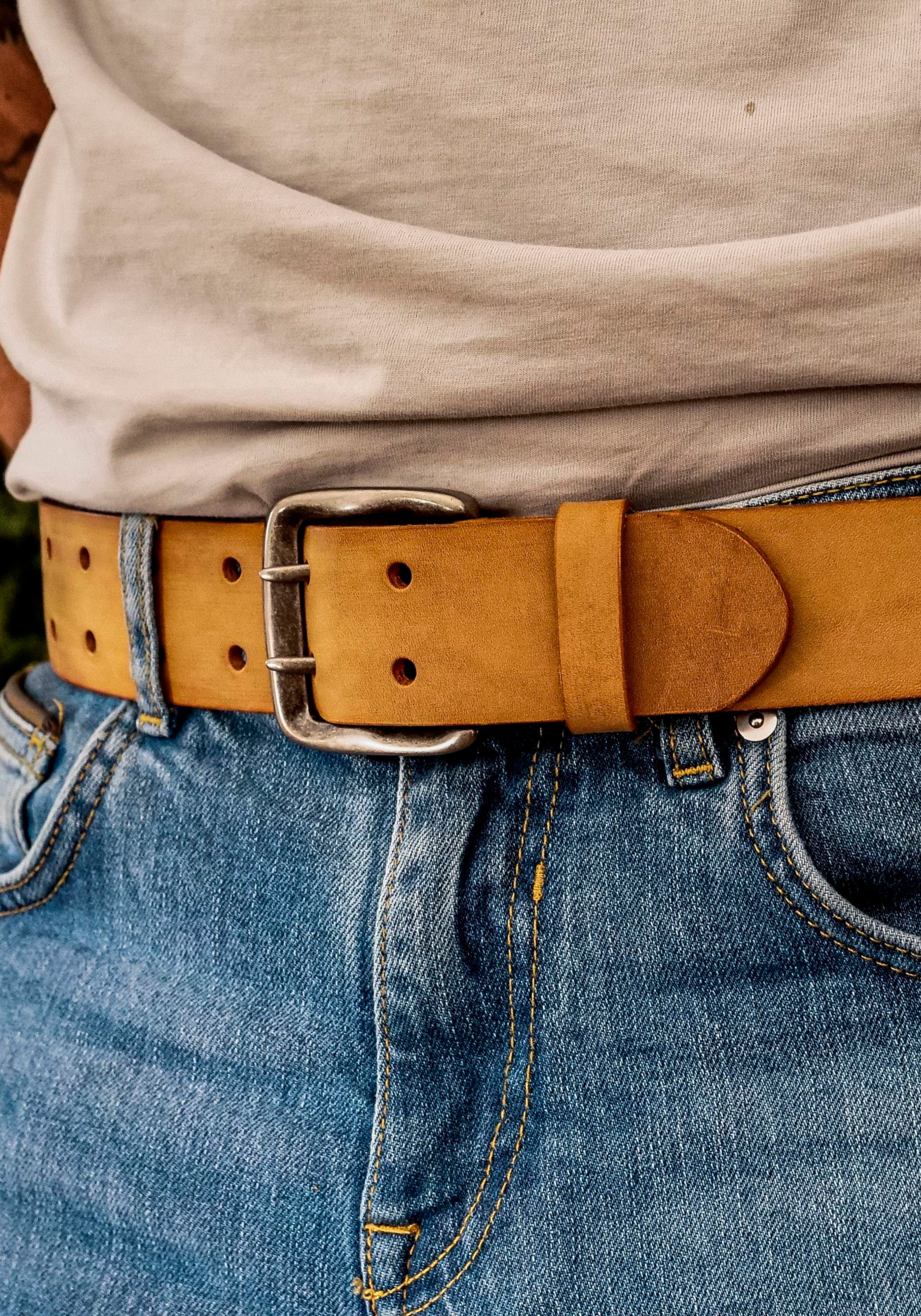 AnnaMatoni Ledergürtel, Mit Doppeldorn-Schließe im Vintage-Look