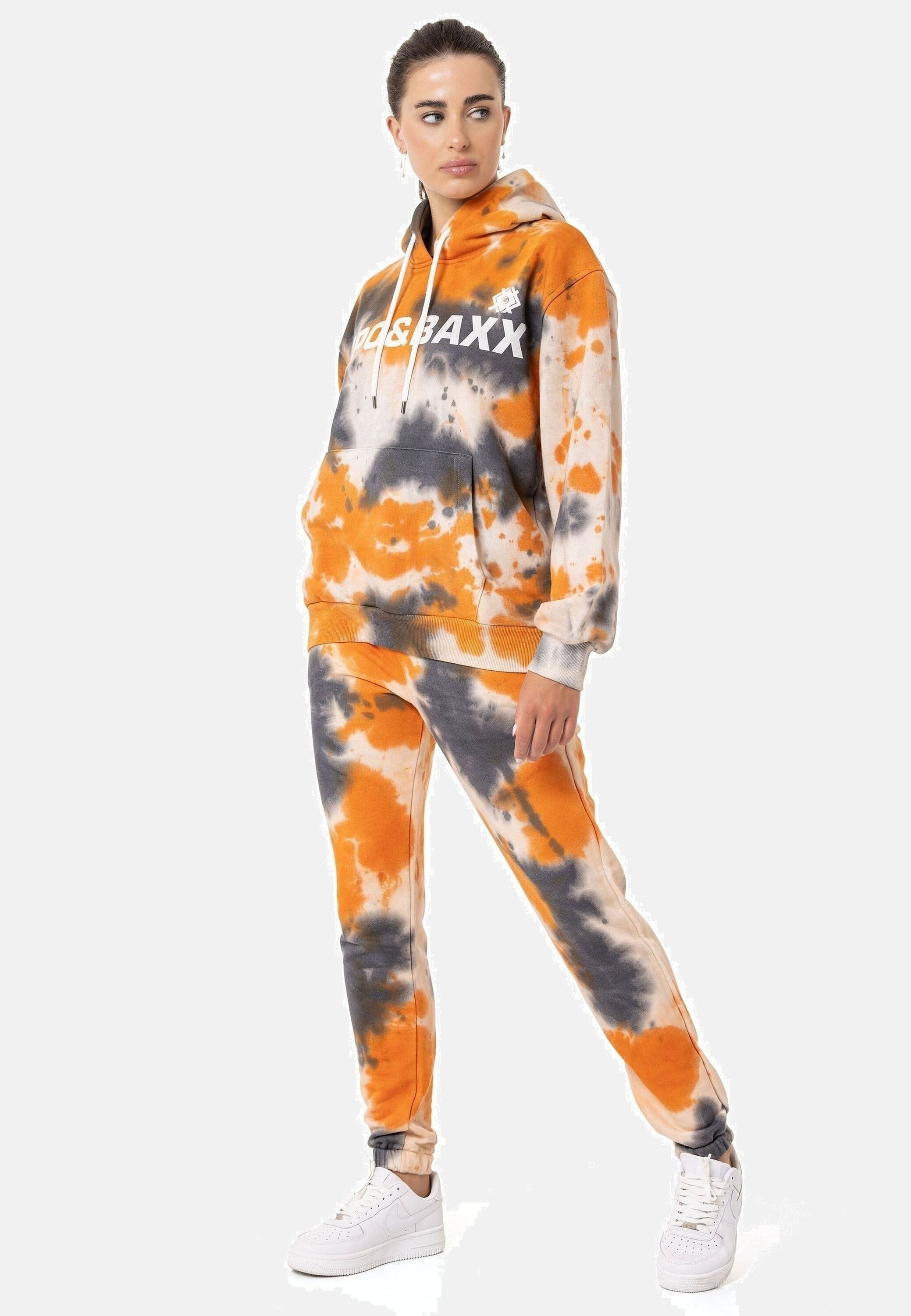 Cipo & Baxx Trainingsanzug »Cipo & Baxx Homewear« mit praktischen Seitentaschen, WLR149