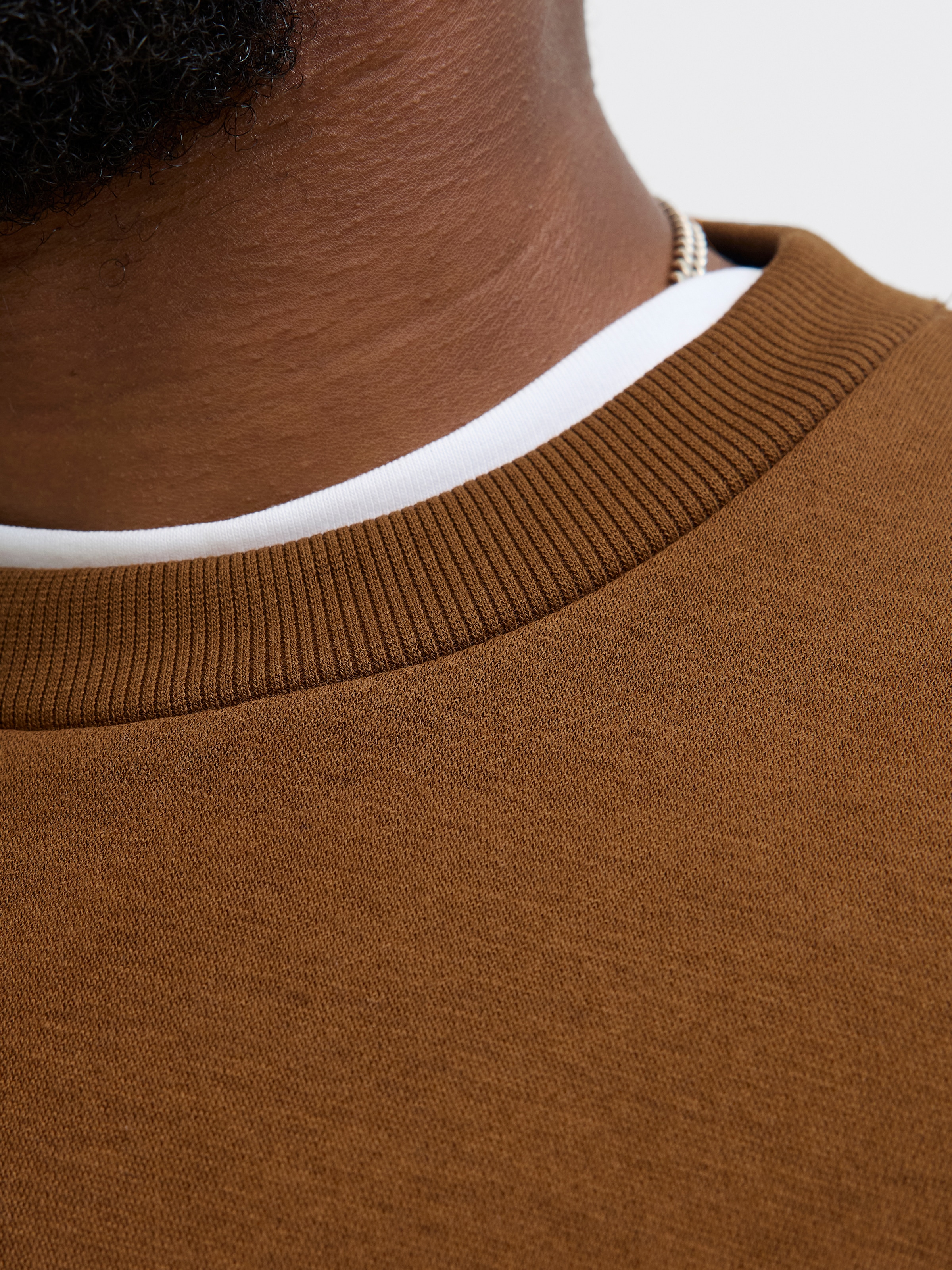 Jack & Jones PlusSize Sweatshirt »JJEBRADLEY SWEAT CREW NOOS PLS«, mit Rippbündchen