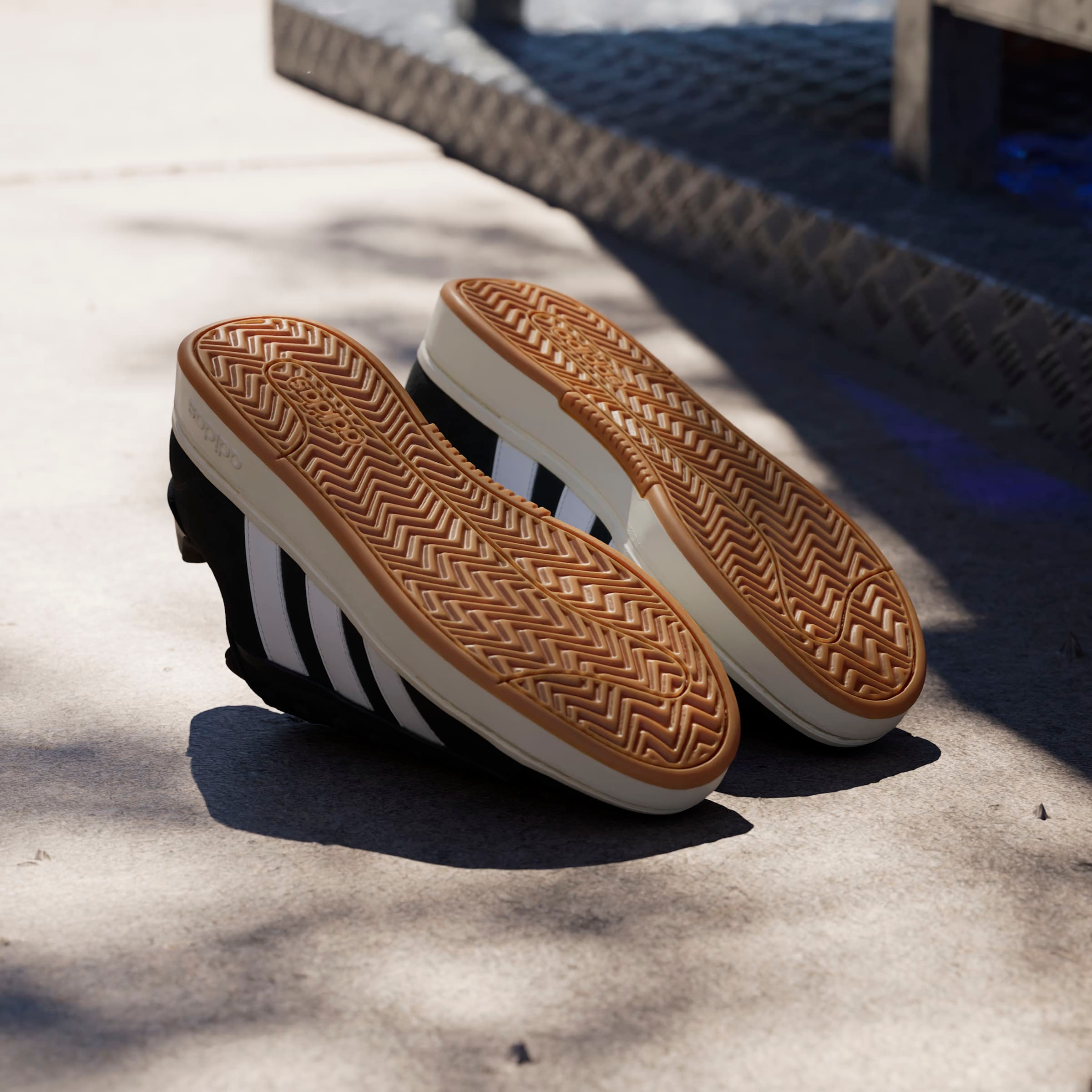 adidas Sportswear Sneaker »GRAND COURT ALPHA«  Design inspiriert vom adidas Campus 00