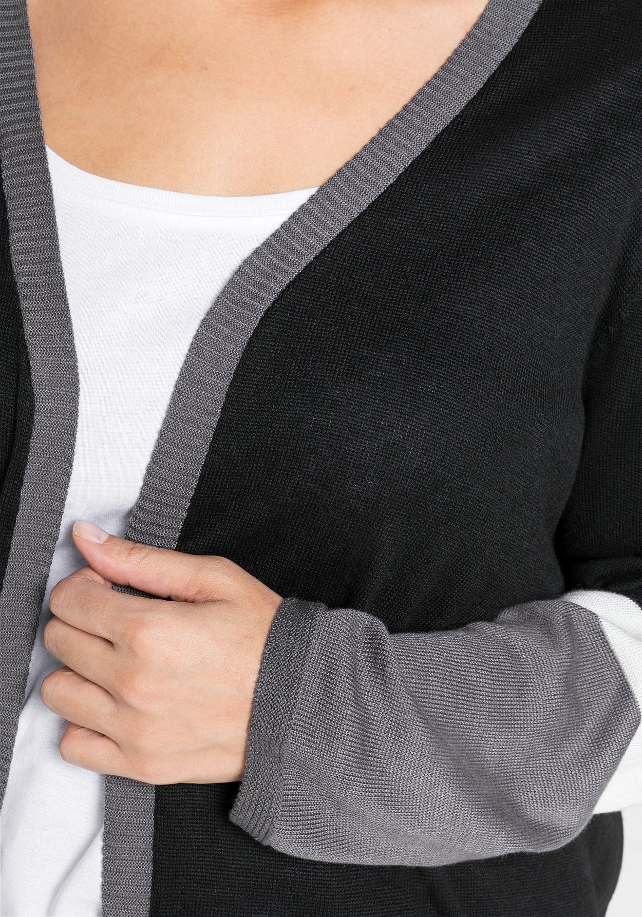Sheego Strickjacke »Strickjacke im Colour-Blocking Stil«, im Colour-Blocking Stil