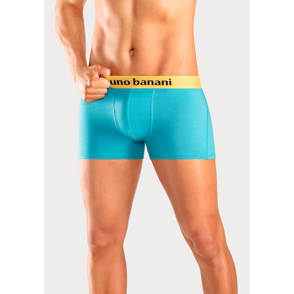 Bruno Banani Boxer, (Packung, 4 St.), mit farbigen Marken-Schriftzug am Bündchen