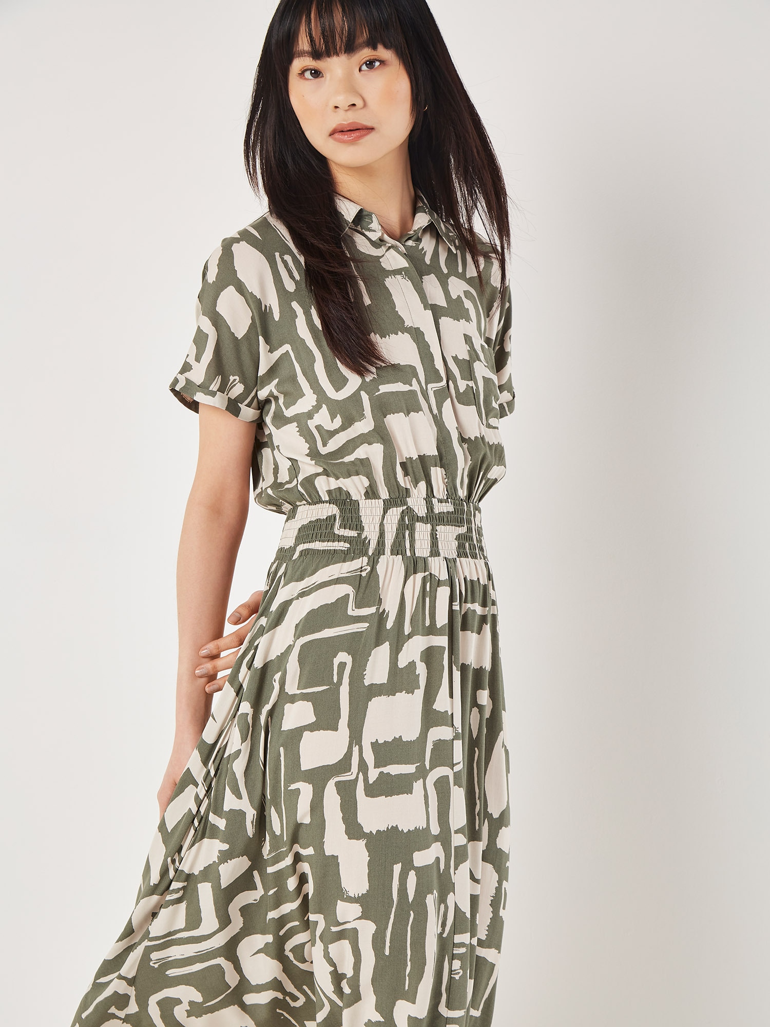 Apricot Druckkleid »Geo Grecian Shirt Midi Dress« 1 tlg. mit Smokband