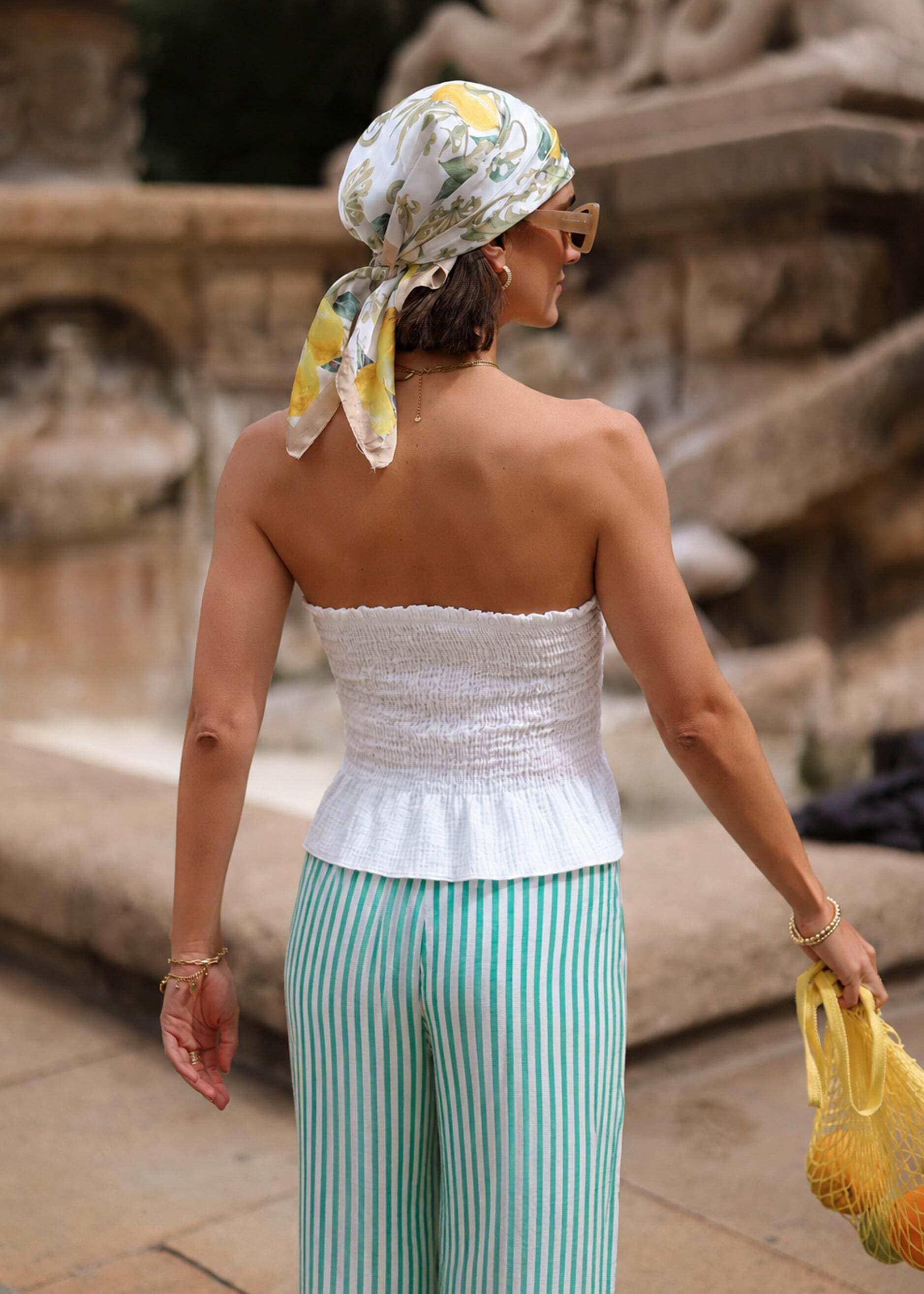SASSYCLASSY T-Shirt »Gesmoktes Musselin Bandeau Top« Ärmelloses Top mit elastischer Passform und verspielten Volants