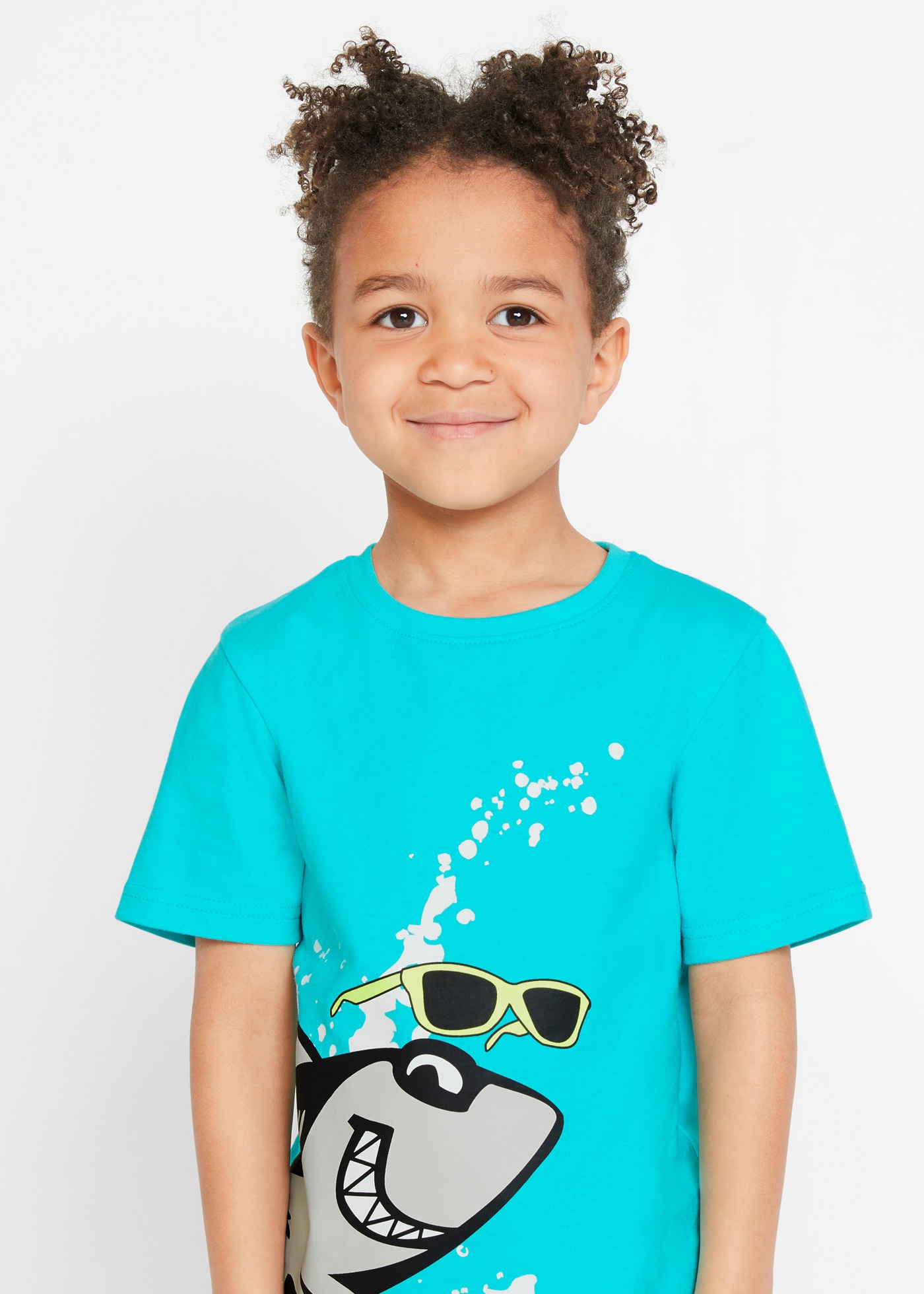 bonprix T-Shirt Packung, 2 Stk. bequeme Passform, Kurzarm, mit Haifisch-Druck, aus Baumwolle