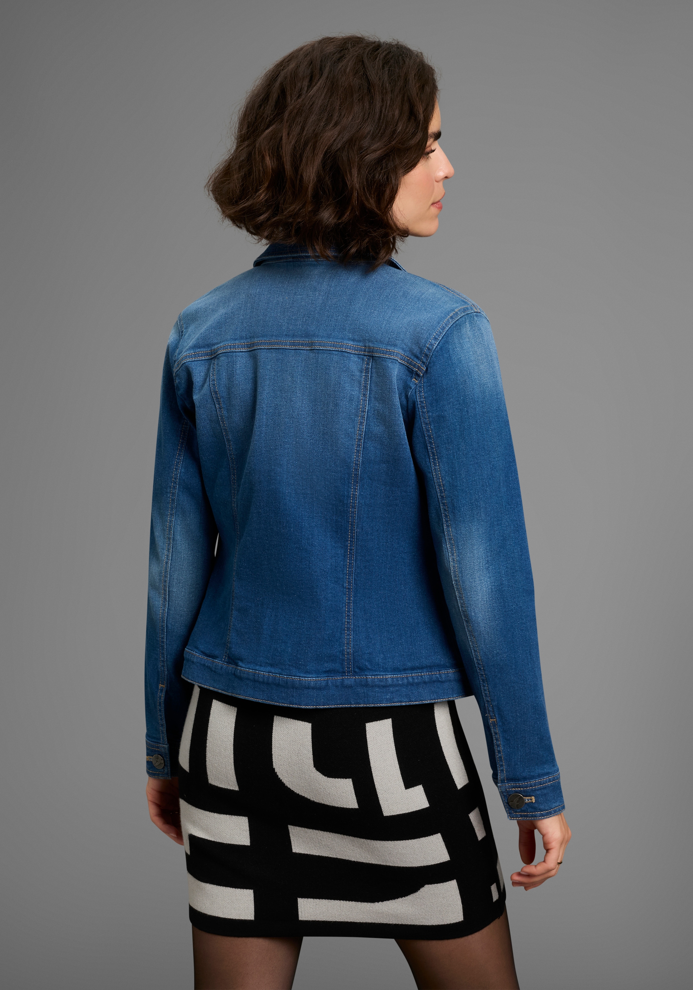 Arizona Jeansjacke, aus Baumwollmischung, figurbetont, in Stretch-Qualität