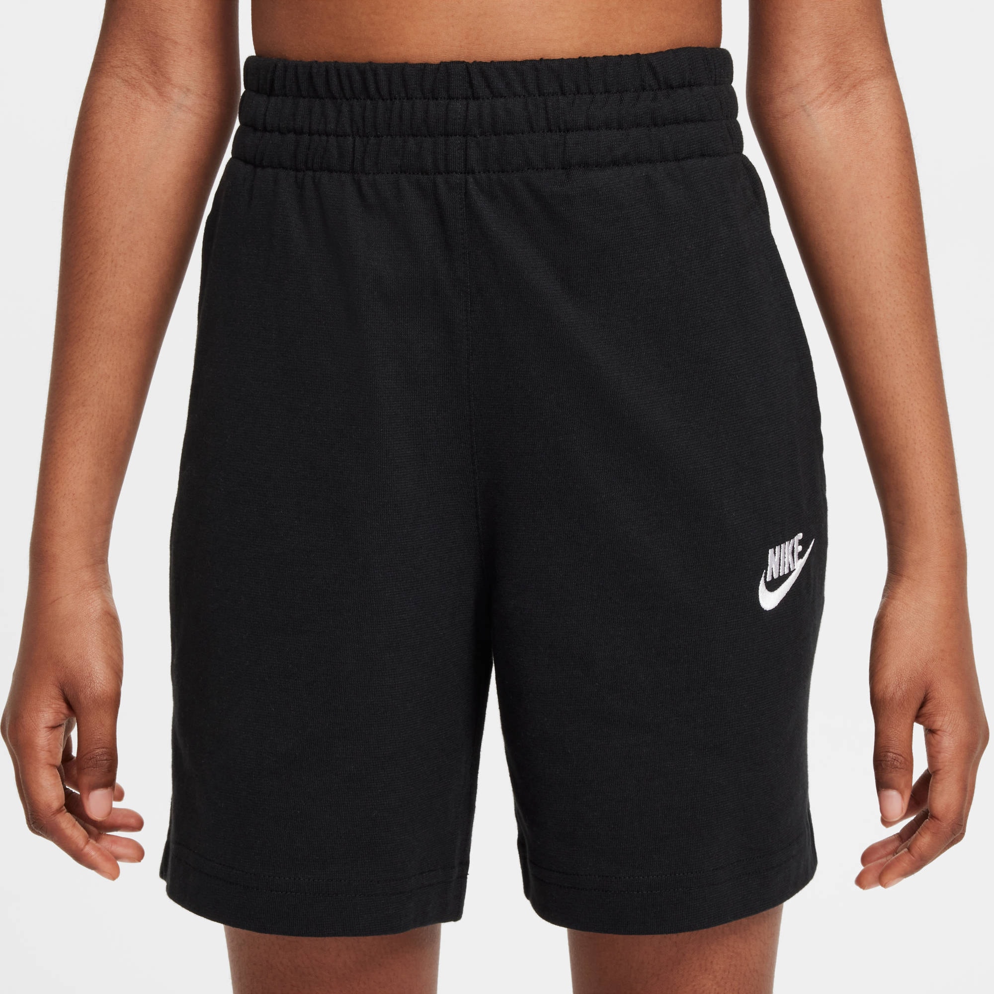 Nike Sportswear Trainingsshorts »K NSW CLUB KNIT SHORT 6IN LBR«  aus Single Jersey, elastischer Bund mit innenliegendem Kordelzug