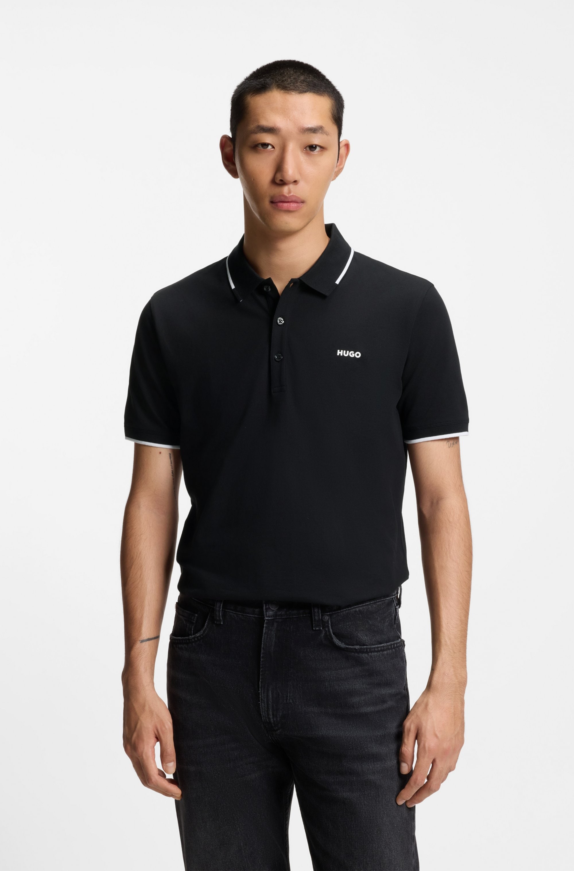 HUGO Poloshirt »Dinoso« Kragen mit kontrastfarbigem Streifen, Slim Fit, Logodruck