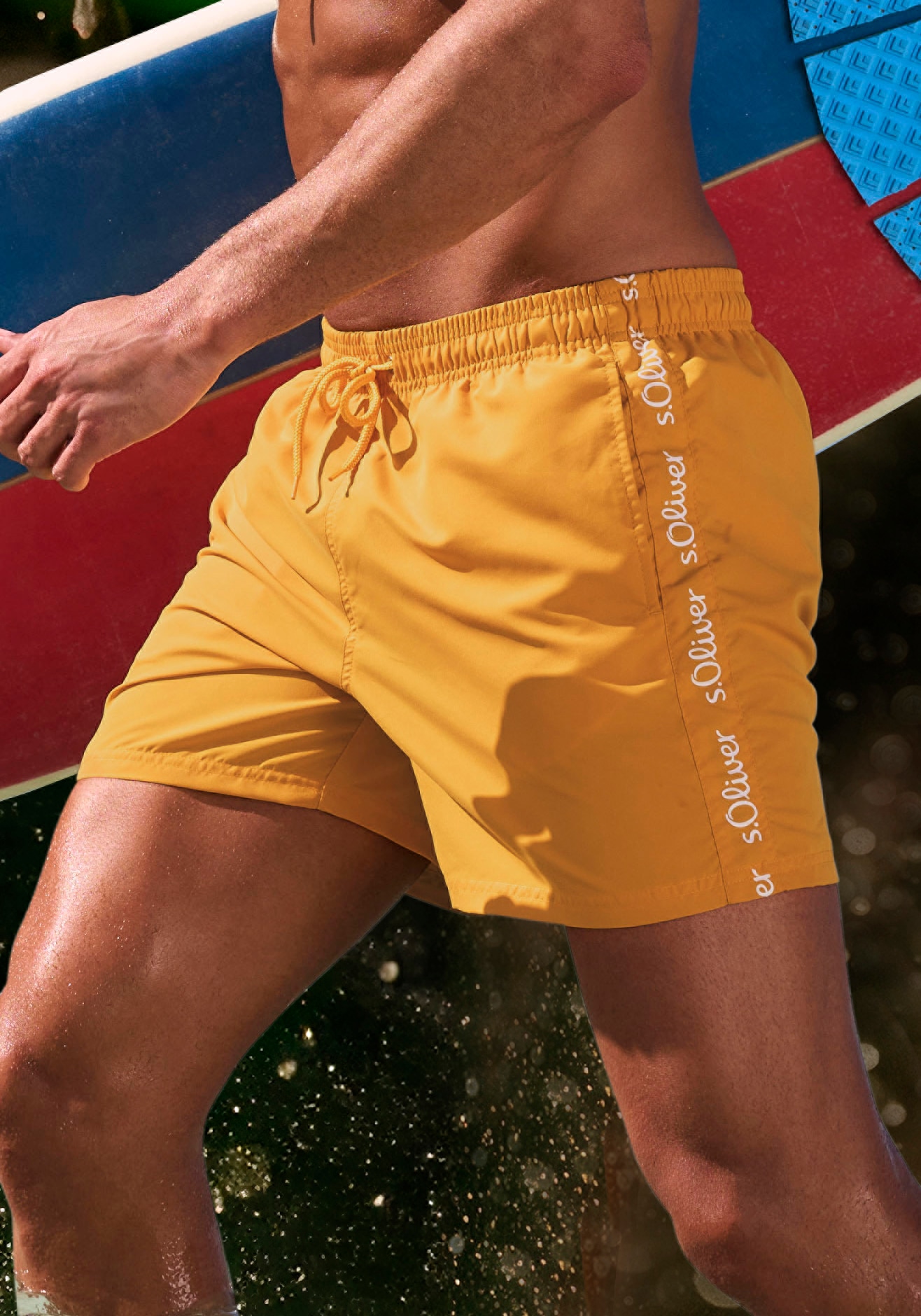 s.Oliver Badeshorts, mit Markenschriftzügen