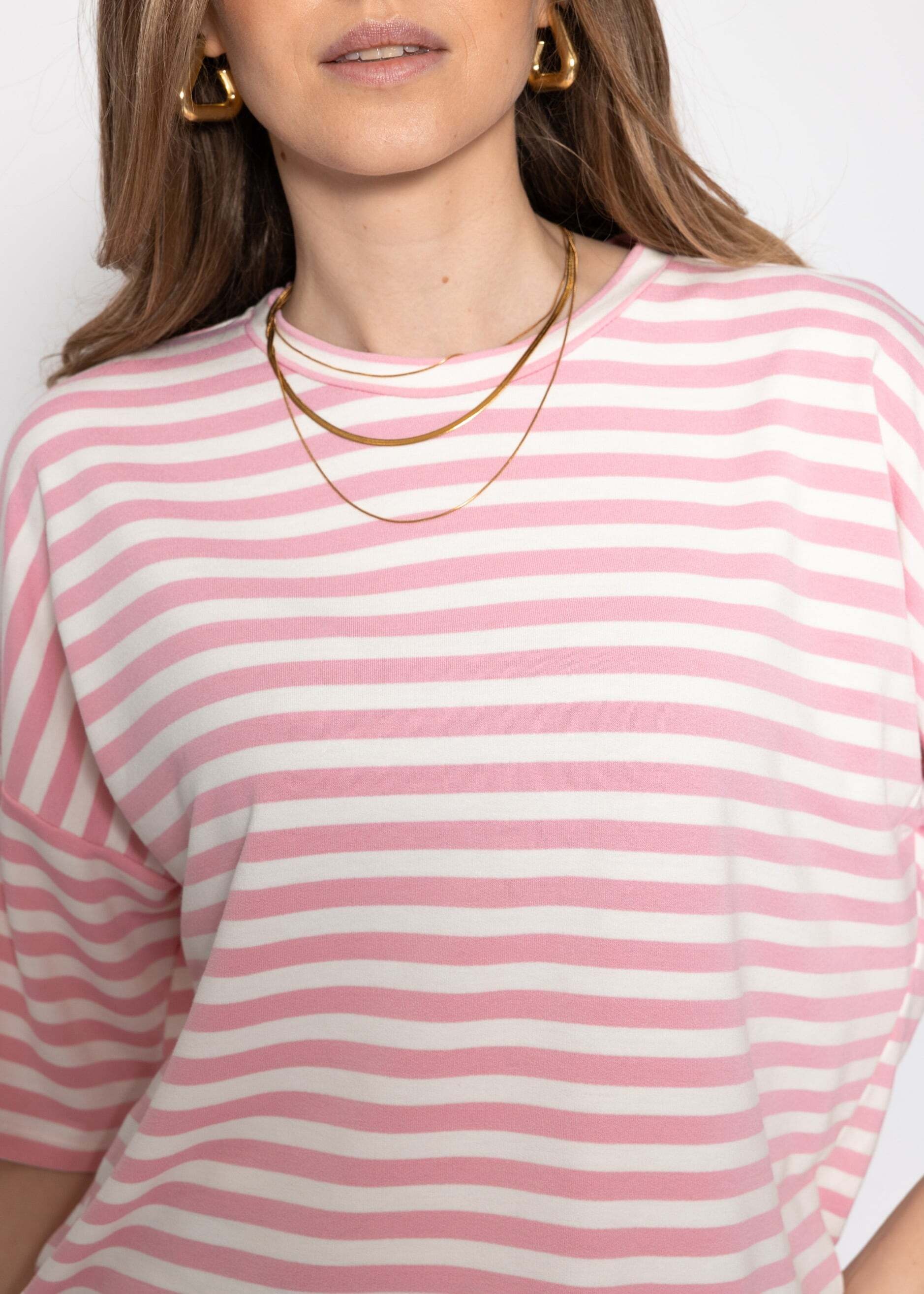 SASSYCLASSY Oversize-Shirt »Oversize T-Shirt mit Streifen« Lässiges Shirt mit Rundhalsausschnitt und weiten Ärmeln Rosa Weiß