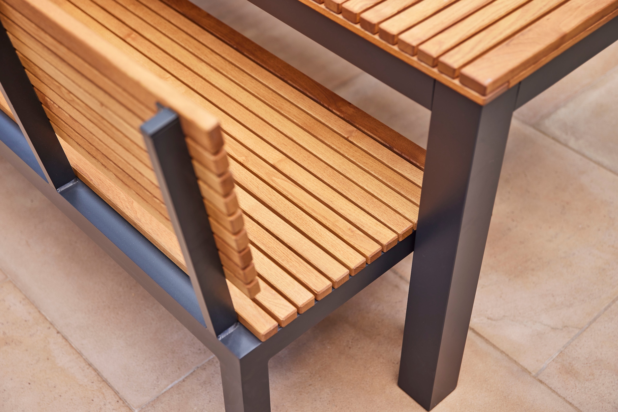 Siena Garden Gartenbank »Bozen 3er Aluminiumgestell anthrazit Robininenholz« Flächen aus Robinienholz FSC® 100%