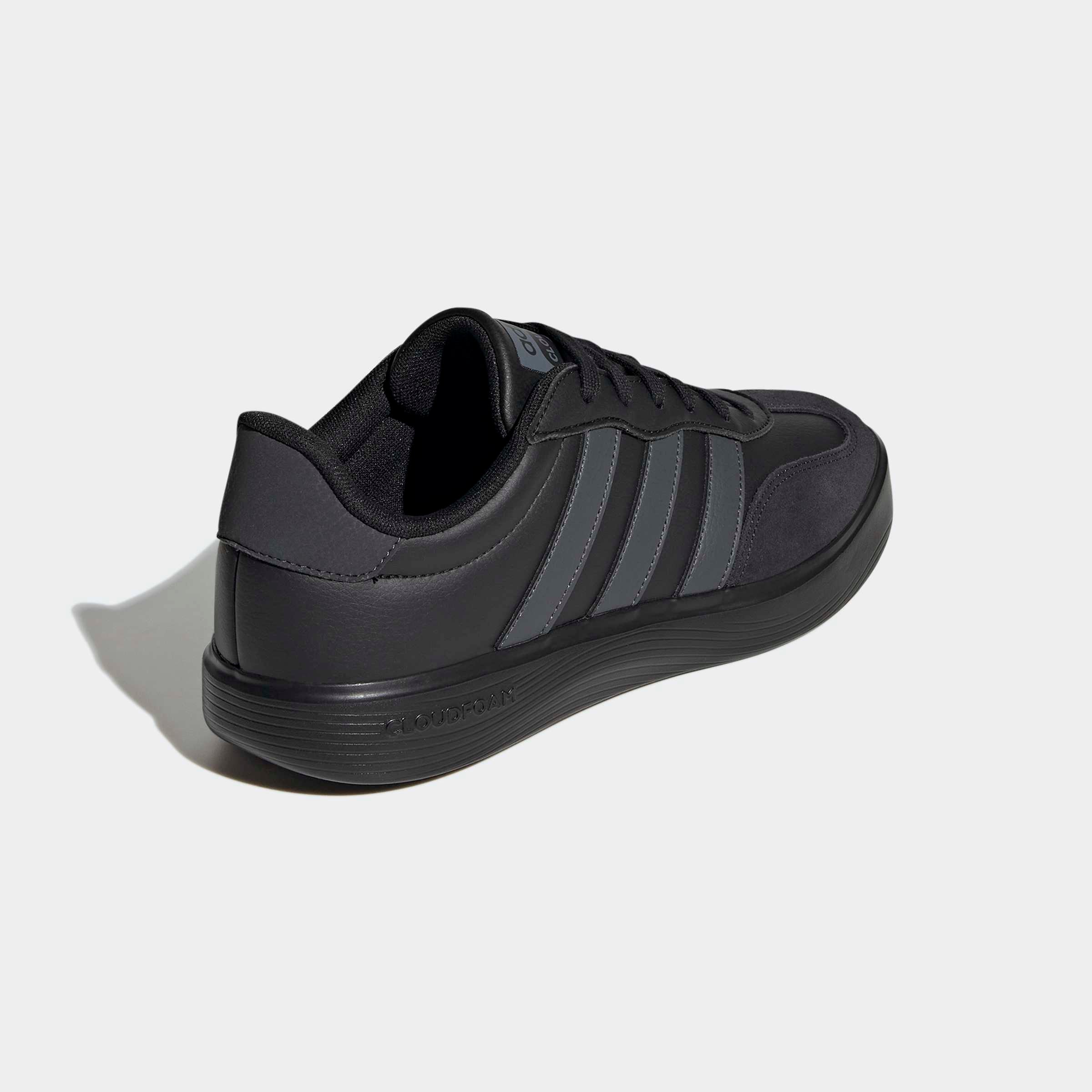 adidas Sportswear Sneaker »BARREDA«  sehr leichte und komfortable Sohle