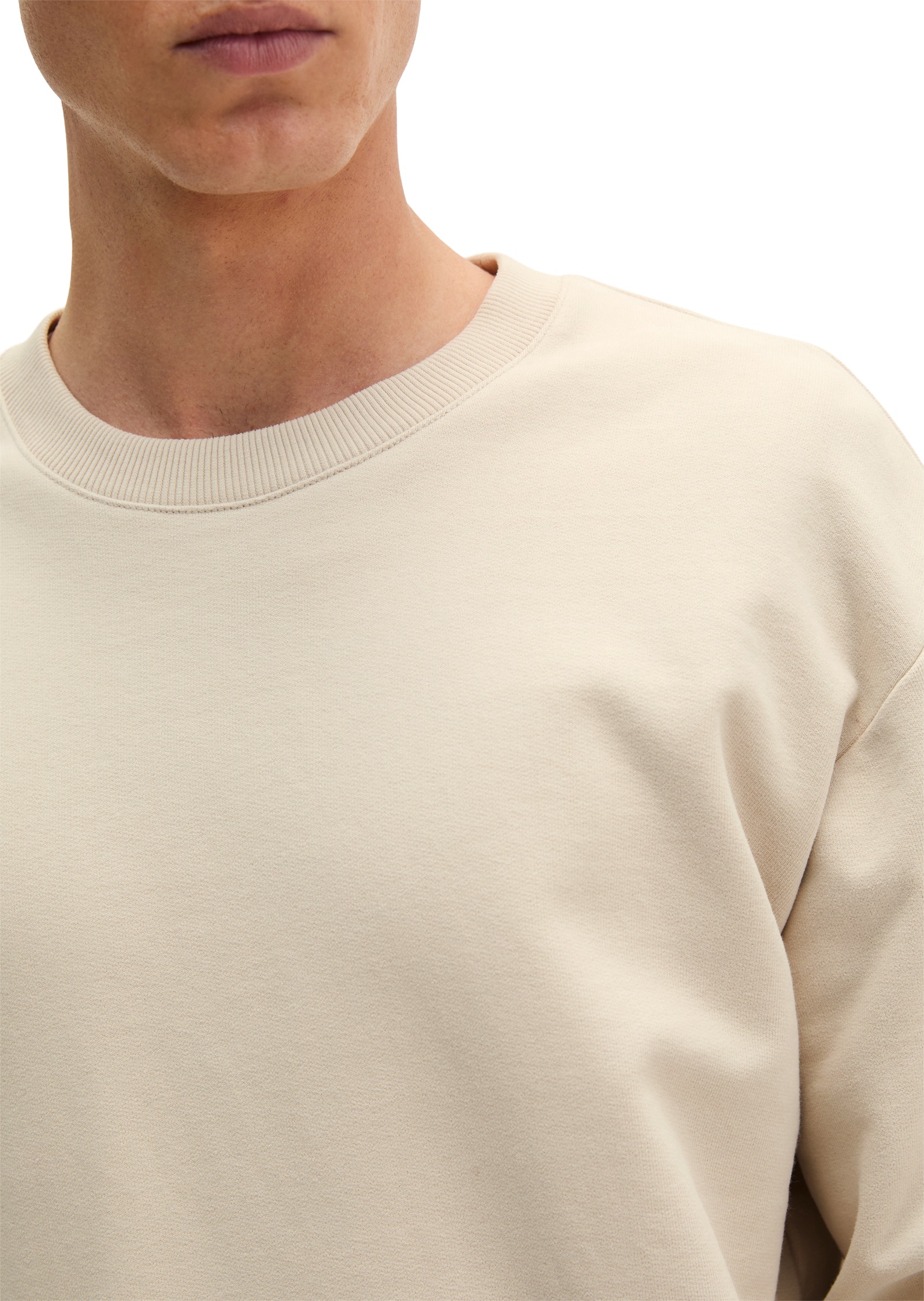 Marc O'Polo Sweatshirt , mit Logostickerei auf dem Rücken
