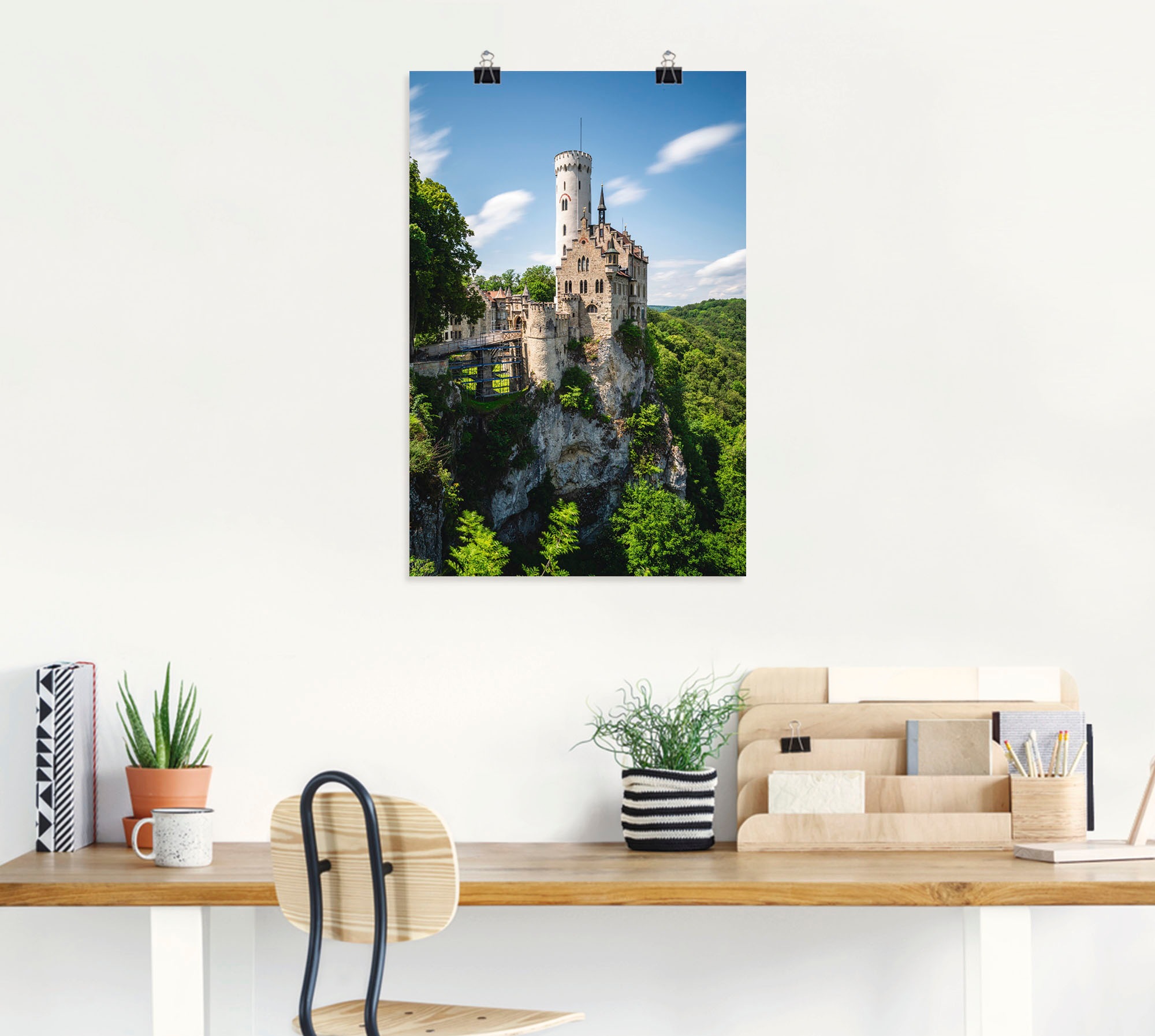 Artland Wandbild »Schloss Lichtenstein am sonnigen Tag«, Gebäude, (1 St.), als Alubild, Leinwandbild, Wandaufkleber oder Poster in versch. Größen
