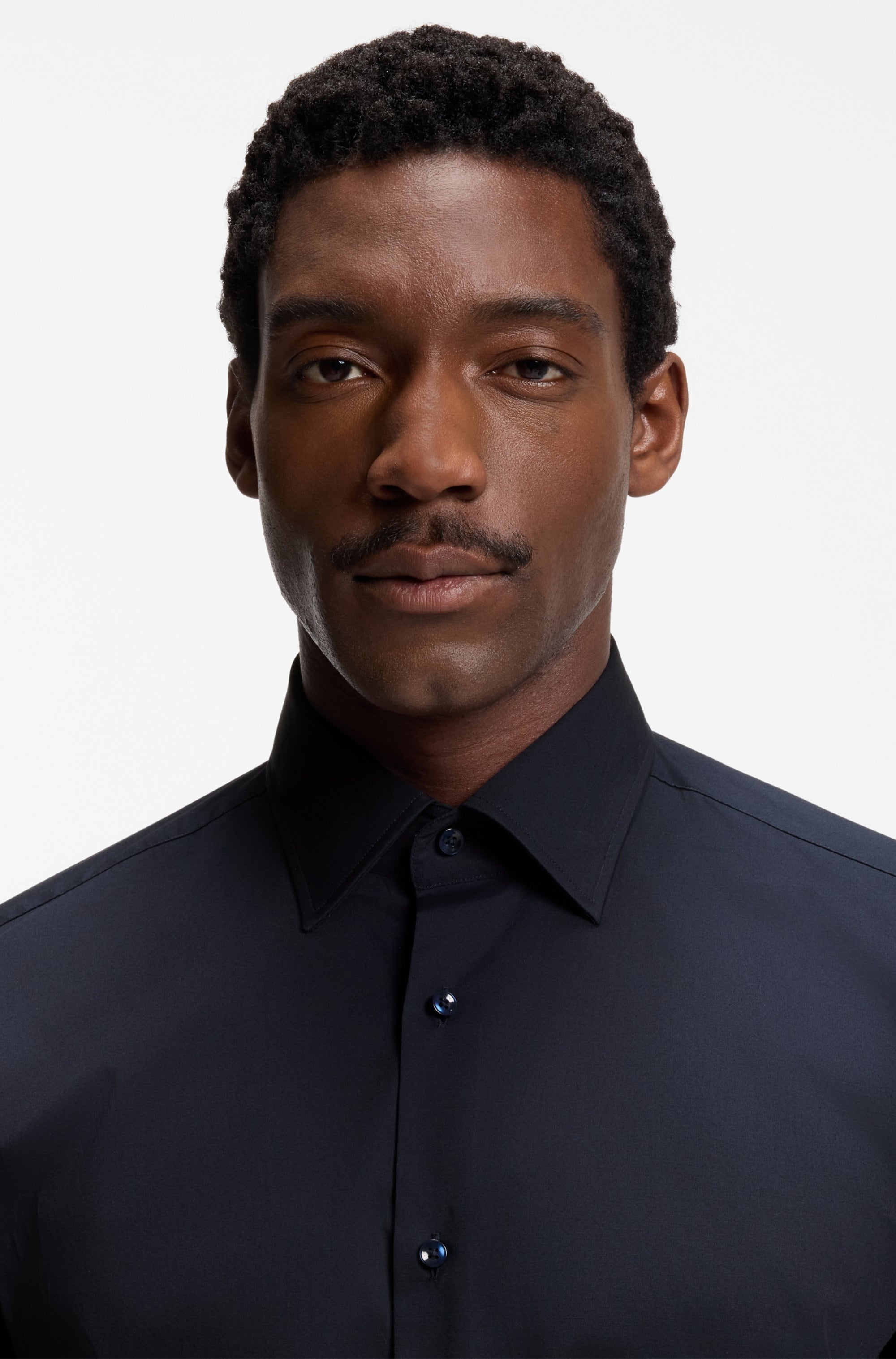 BOSS Businesshemd Kentkragen, Regular Fit, bügelleichte Qualität