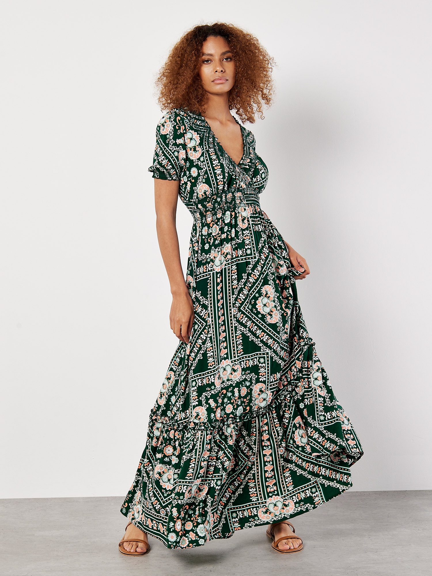 Apricot Maxikleid »Maxikleid« mit Smokband und Volant