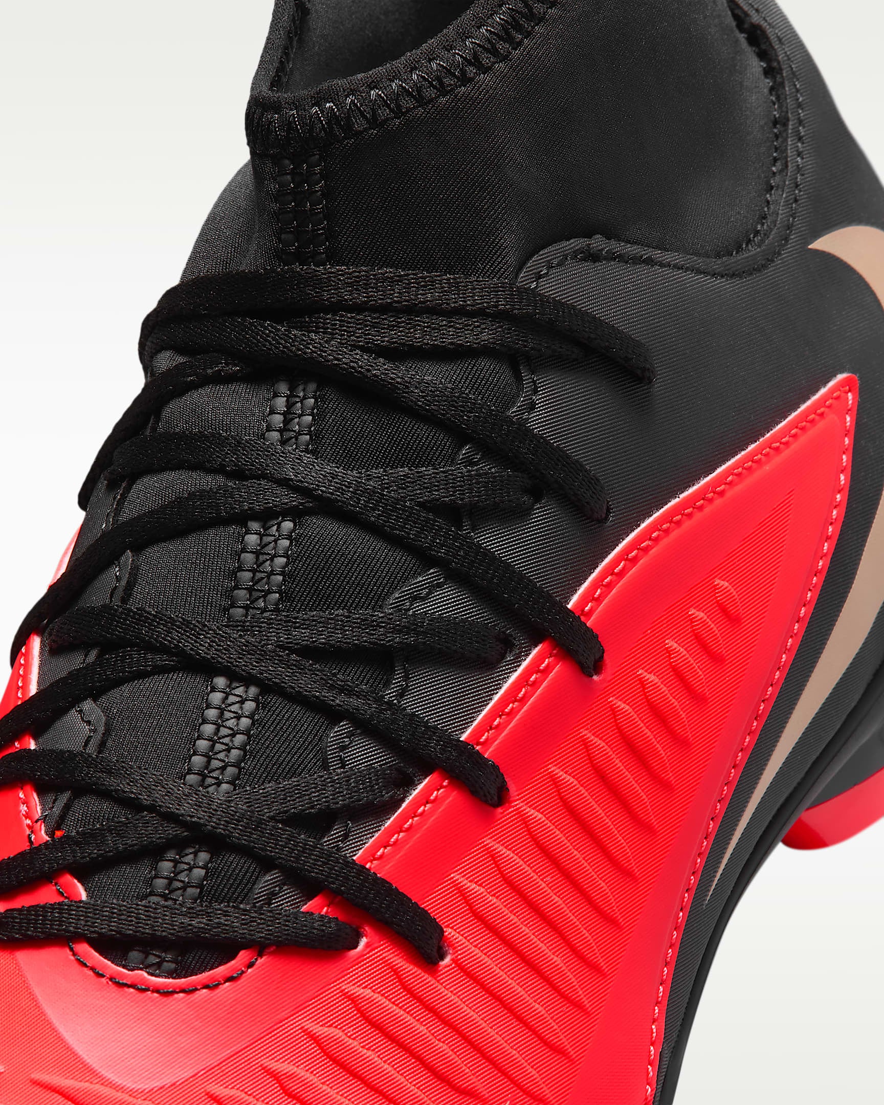 Nike Fußballschuh »Phantom 6 High Club«  Außensohle für Rasen & Kunstrasen und feste Böden