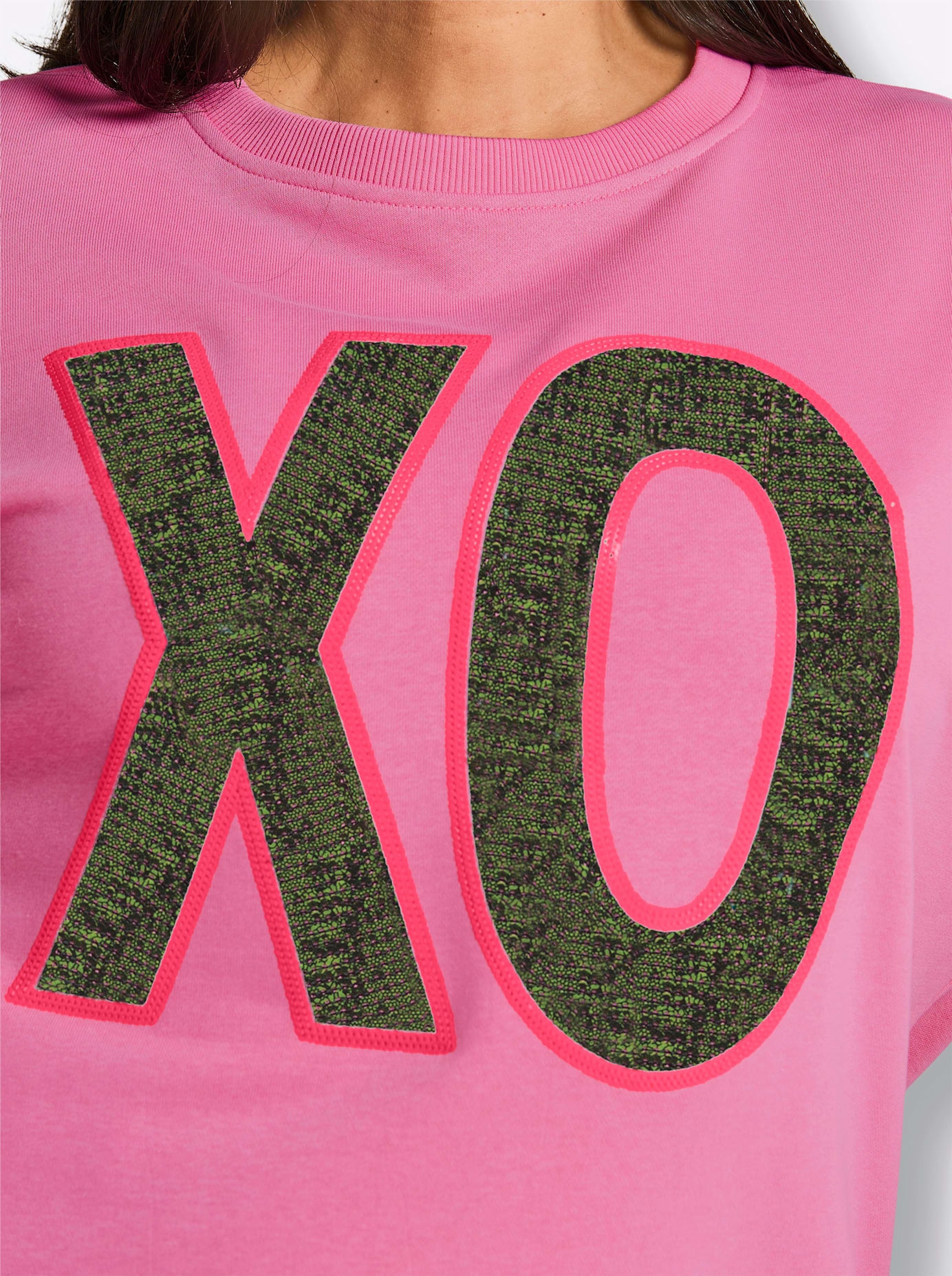   Sweatshirt
