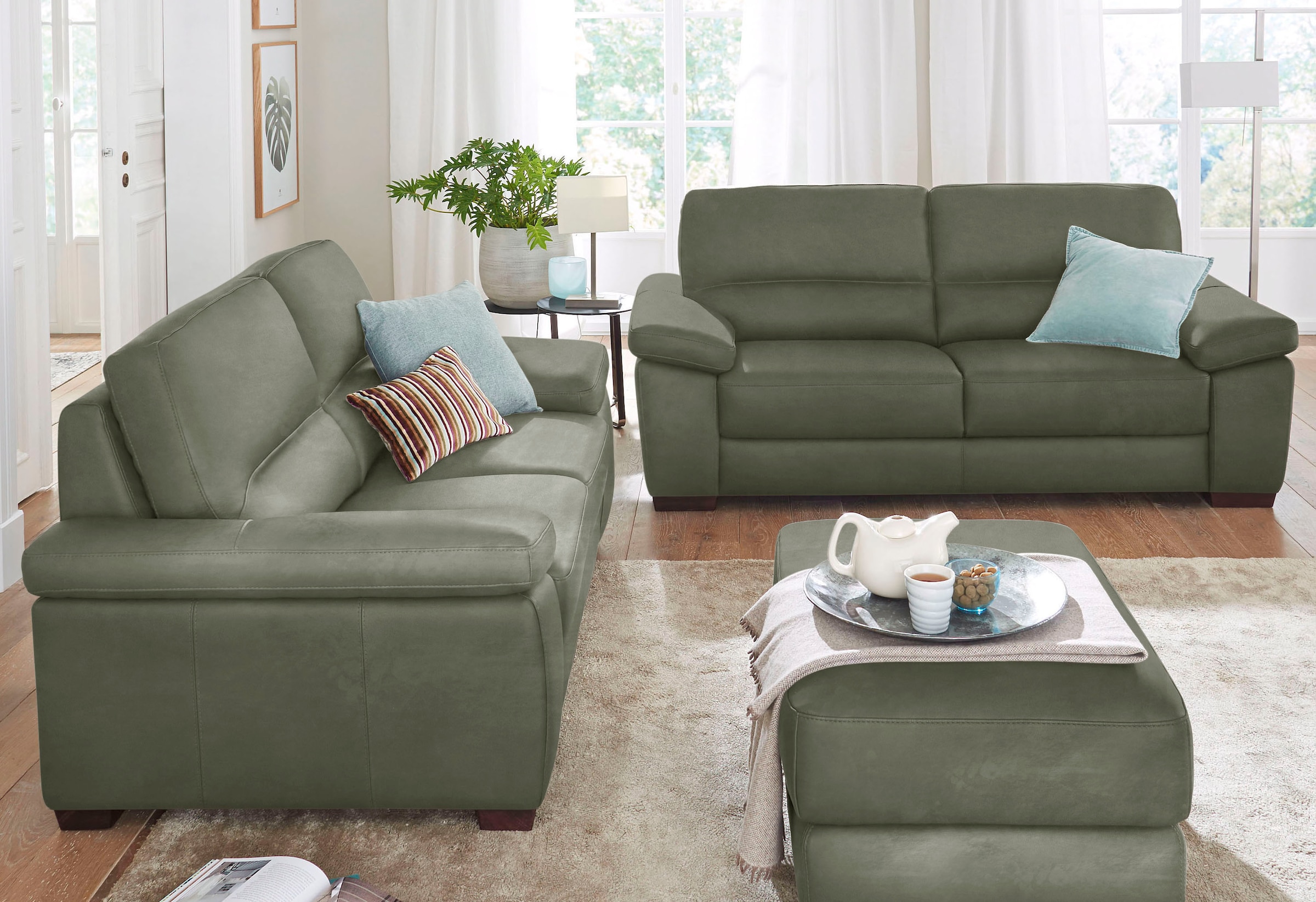CALIA ITALIA 2-Sitzer »Gaia, Sofa im edlen Design und mit erstklassigem Sitzkomfort« aus pflegeleichtem Luxus-Microfaser Ginevra Hydro Care