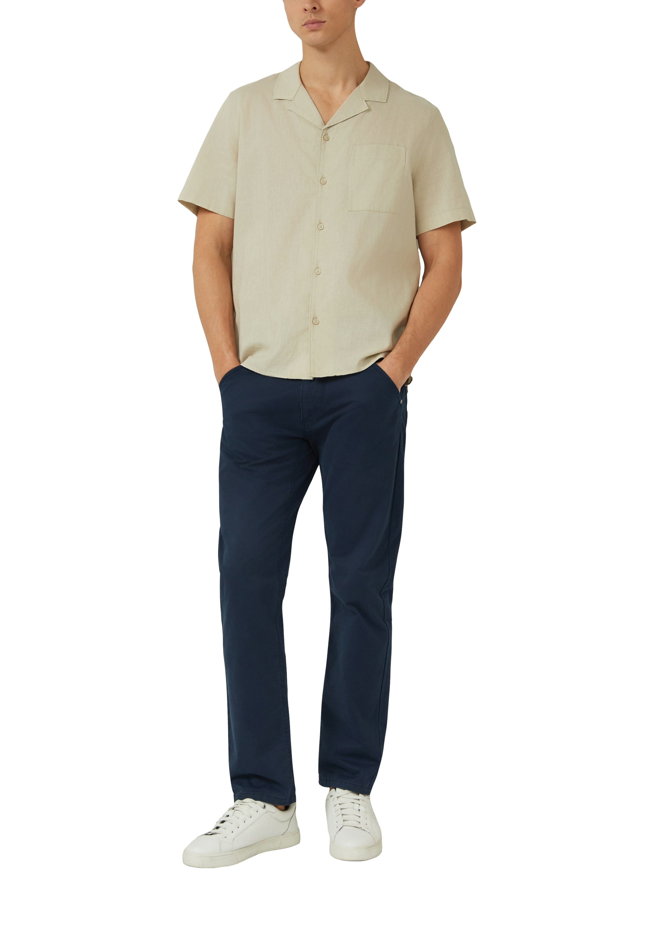 s.Oliver Kurzarmhemd mit kurzem Reverskragen und Knopfleiste