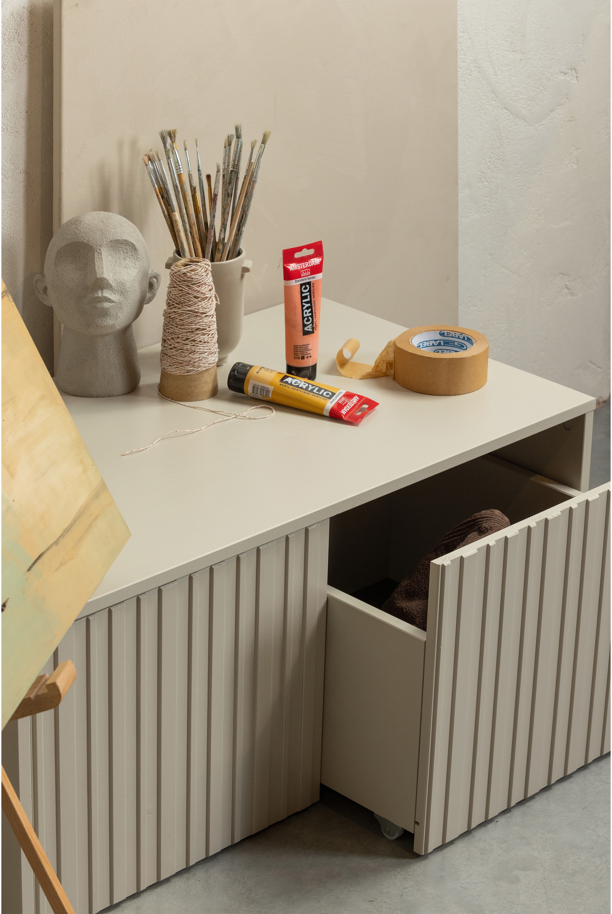 WOOOD Schrankmodule »WOOOD NEW GRAVURE BUNKBENCH KIEFER DUST [fsc]« New Gravure Truhenbank, FSC-Kiefer bietet Stauraum und Sitzgelegenheit