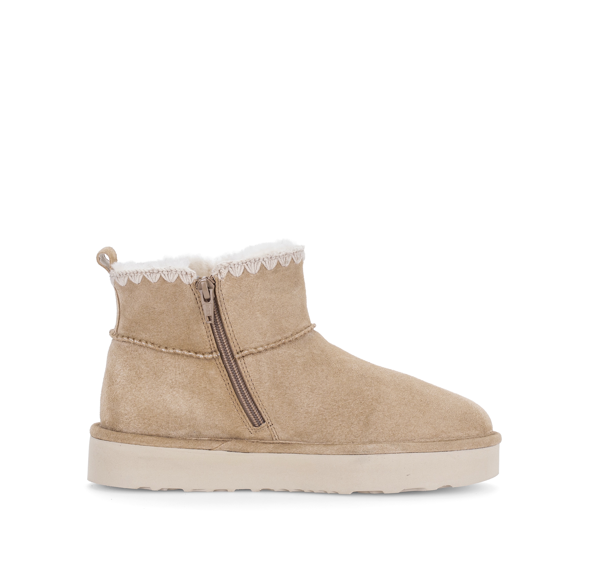 Gabor Winterboots  Plateau, Stiefelette mit Häkelappliaktion, Weite G (= weit)