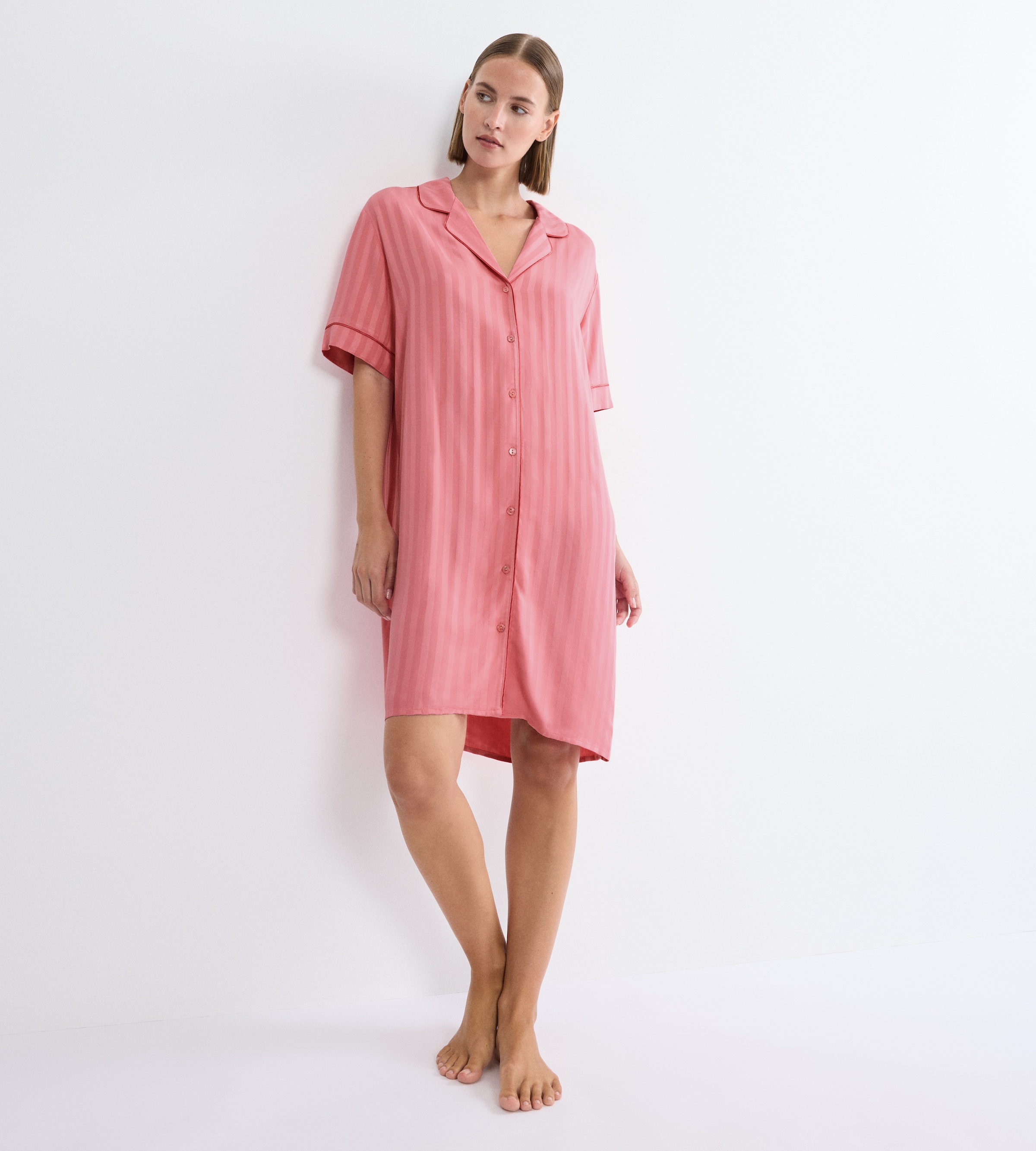 Triumph Nachthemd »Amourette Jacquard NDW SSL« elegant und weich