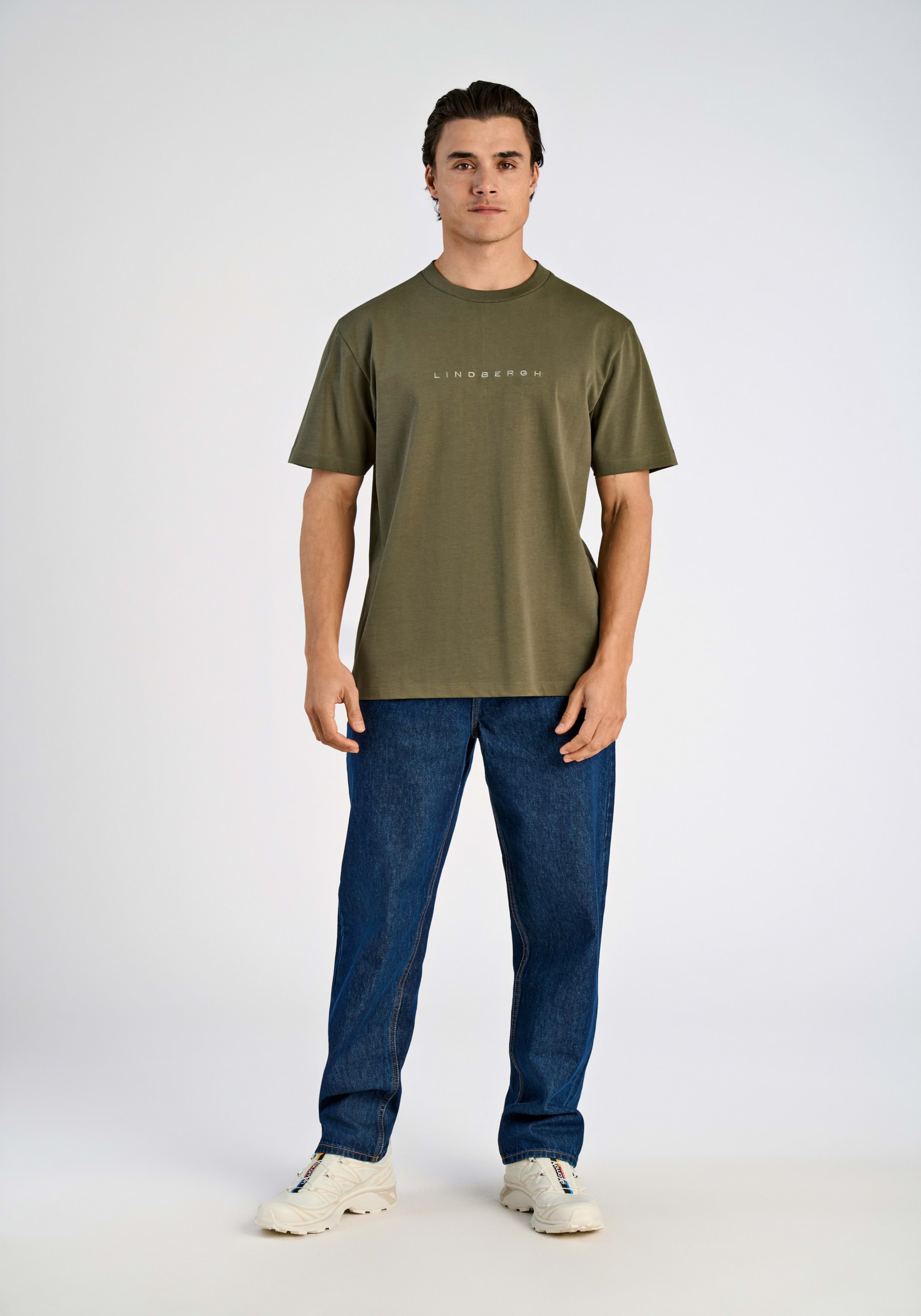 LINDBERGH T-Shirt , mit Stickerei auf der Brust
