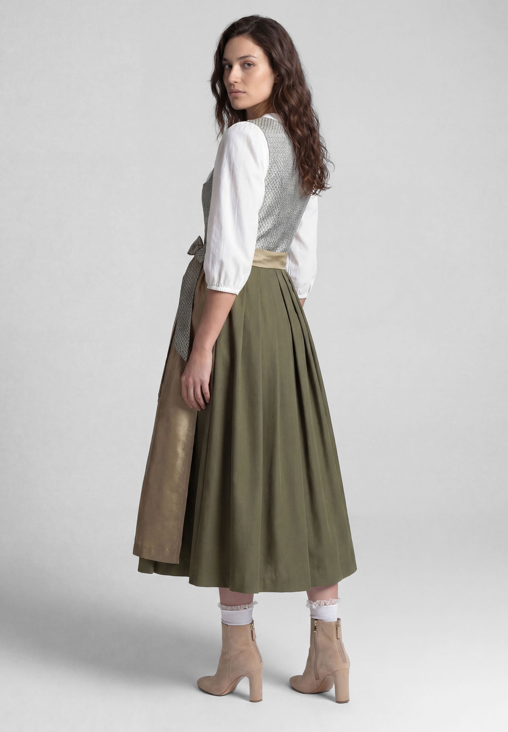 Spieth & Wensky Dirndl »Spieth & Wensky Dirndl Kitz« Ohne Taschen leicht strukturierte Oberfläche mit dezentem Schimmer