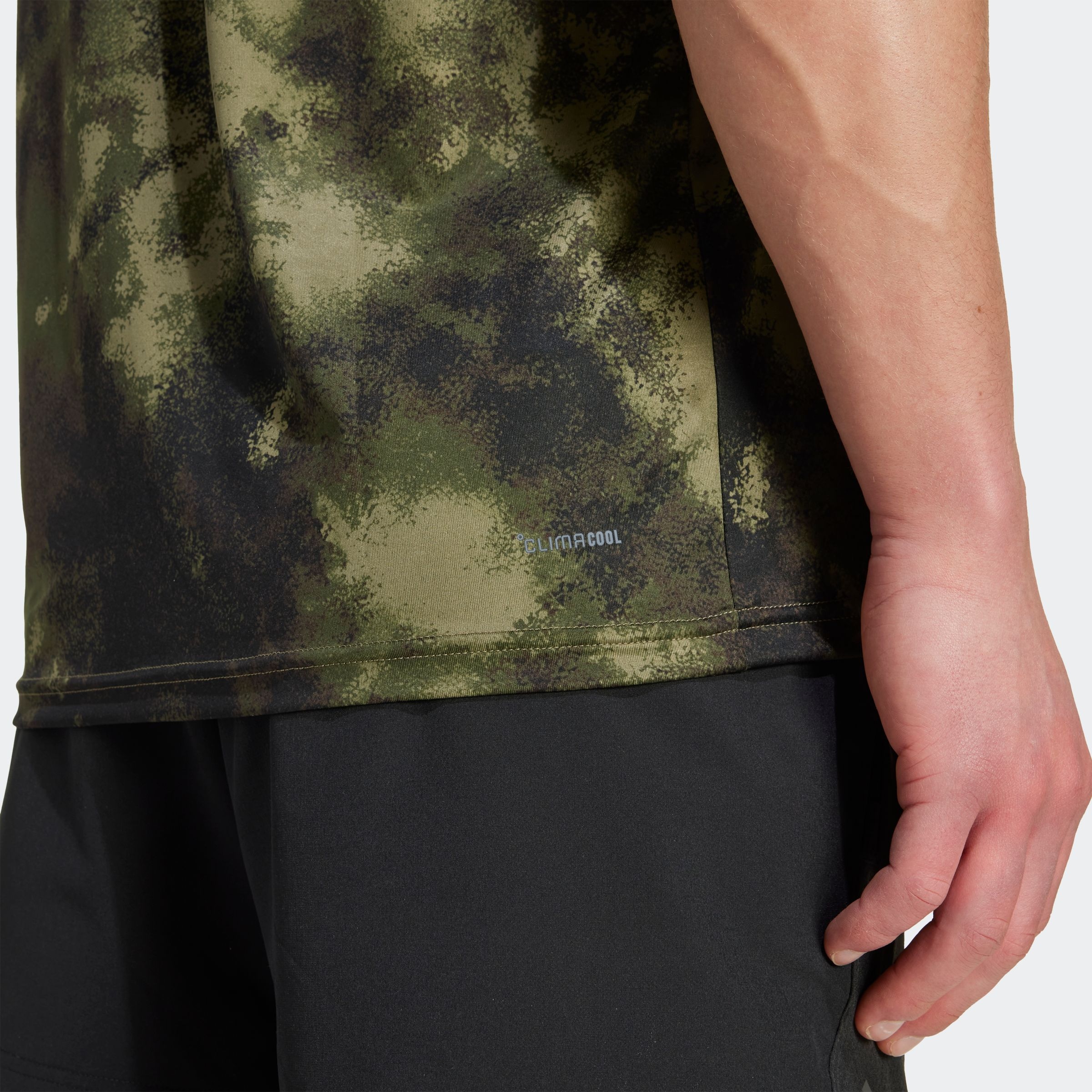 adidas Performance T-Shirt »SEA AOP TEE«, Trainingsshirt mit CLIMACOOL, Alloverprint