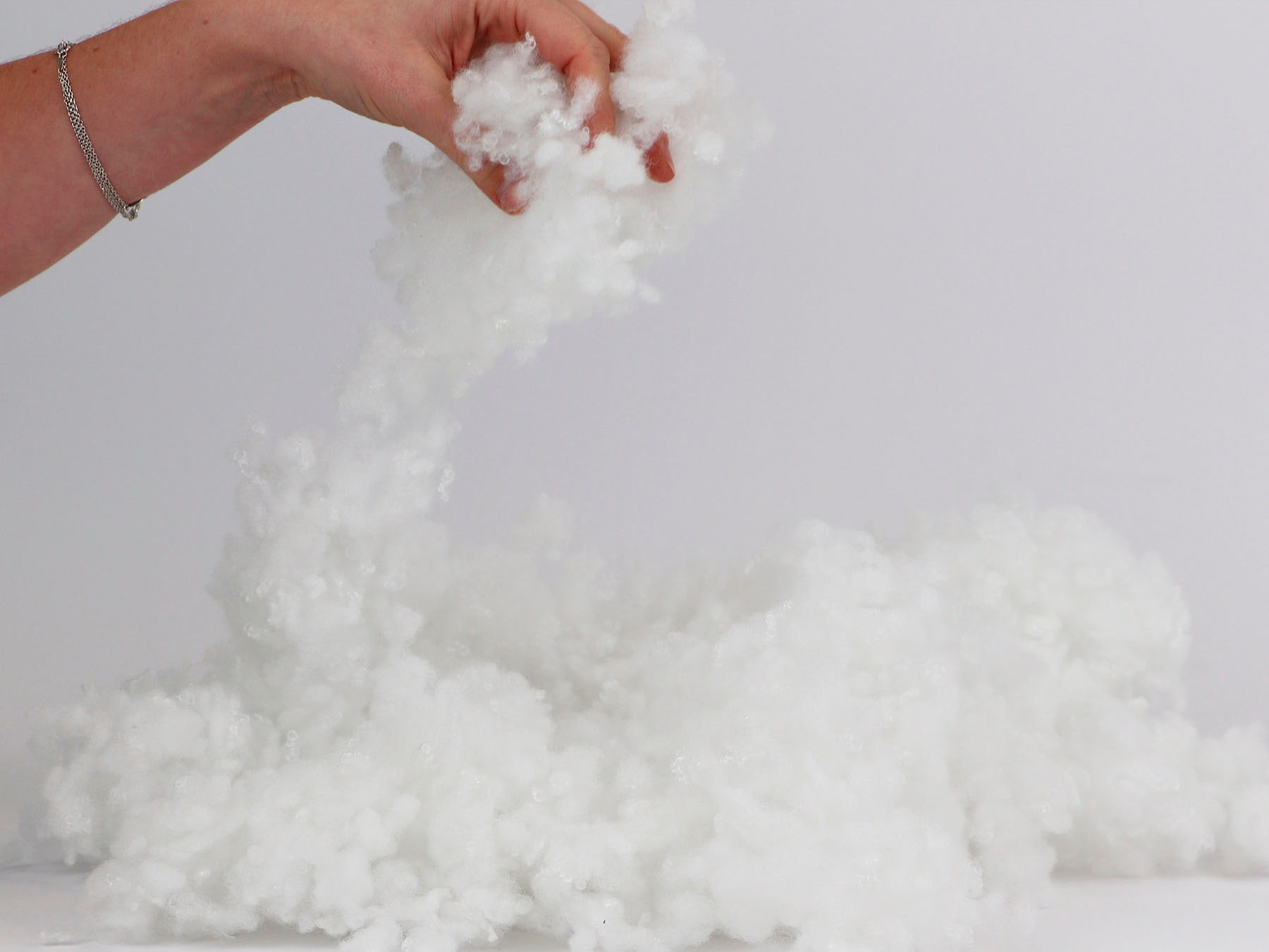 Primaflor-Ideen in Textil Kissenfüllung »PES Faserbällchen Füllmaterial« Füllmaterial für Kissen, Kuscheltiere & Puppen, Möbel, waschbar