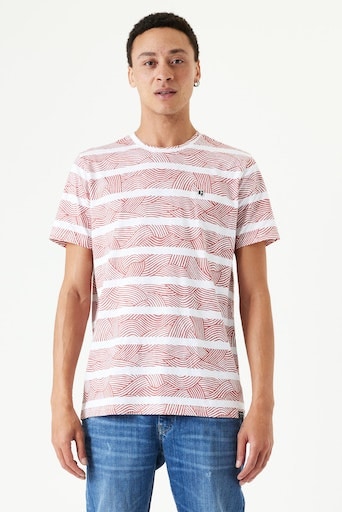 T-Shirt »AOP stripe«, Logoprägung an der Brust