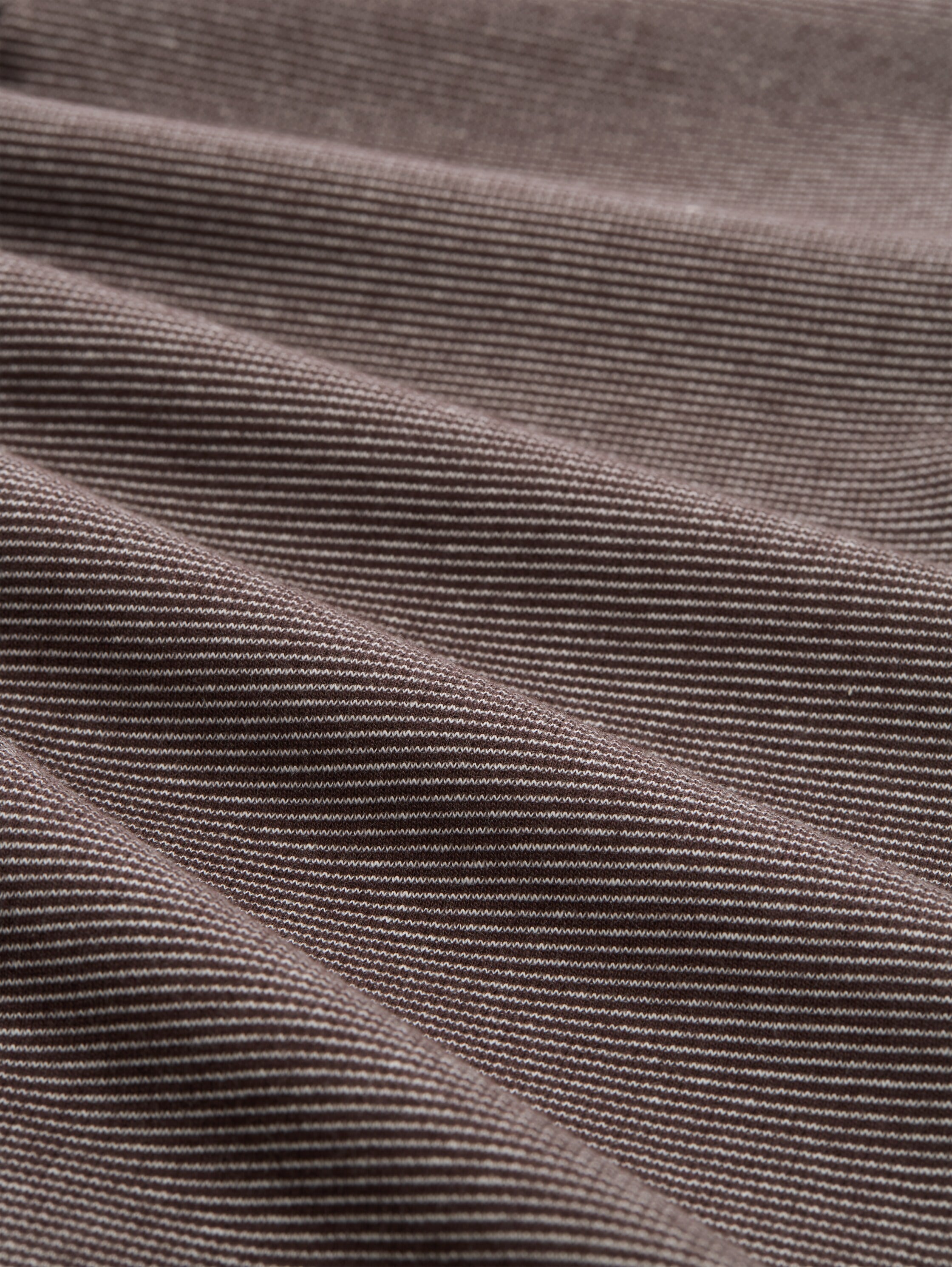 TOM TAILOR Langarmshirt mit feinen Streifen und Rundhals