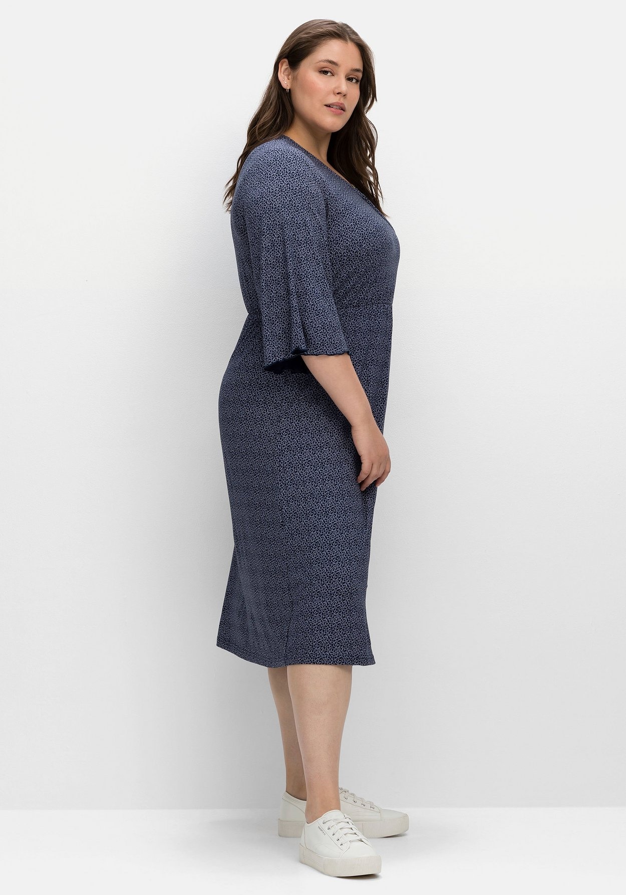 Sheego Jerseykleid »Jerseykleid in Wickeloptik, mit Minimalprint«