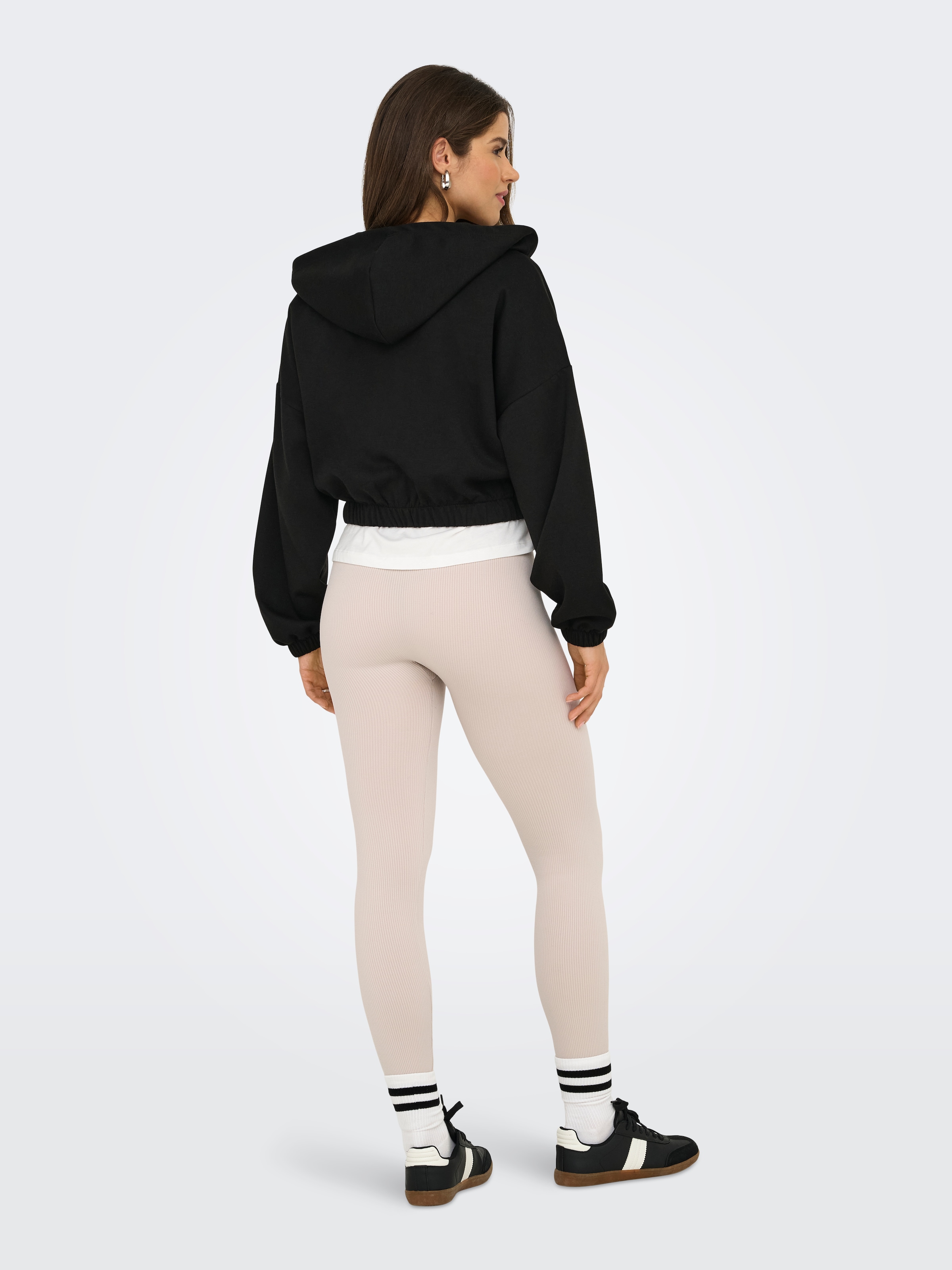 ONLY Kapuzensweatshirt »ONLSCARLETT LS ELASTIC ZIP HOOD SWT NOOS«