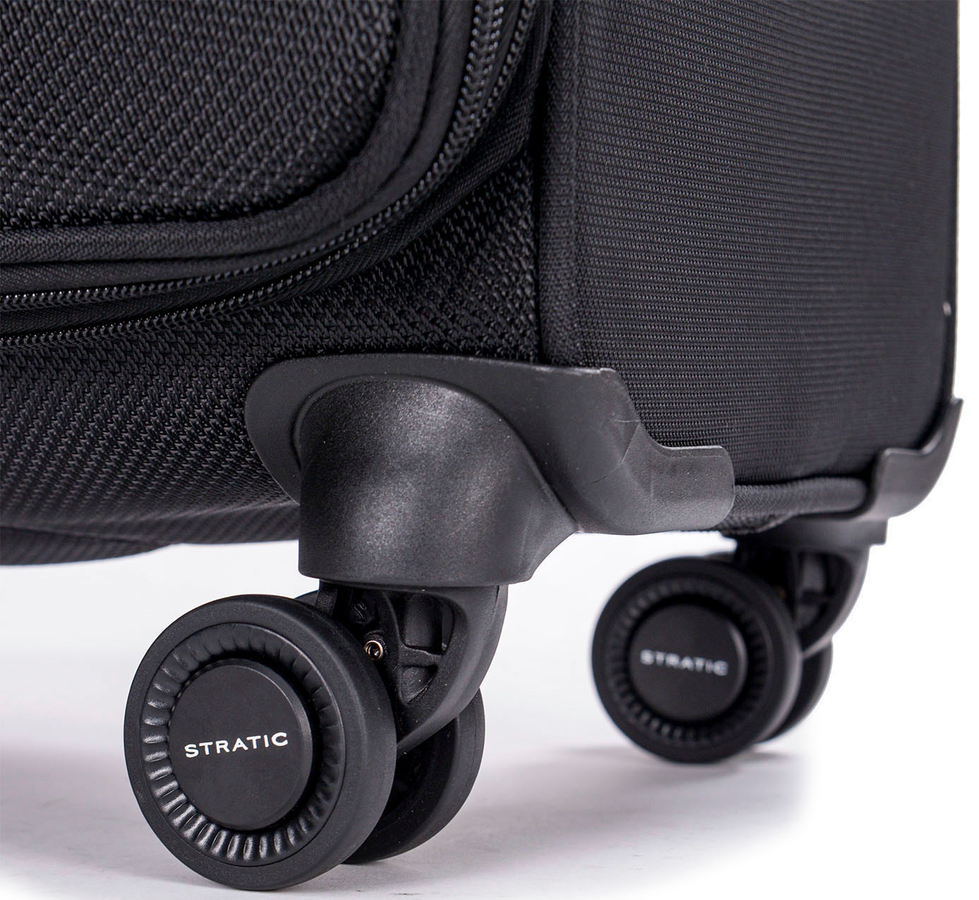 Stratic Weichgepäck-Trolley »Mix M, black«, 4 Rollen, Reisekoffer Reisegepäck Aufgabegepäck TSA-Zahlenschloss